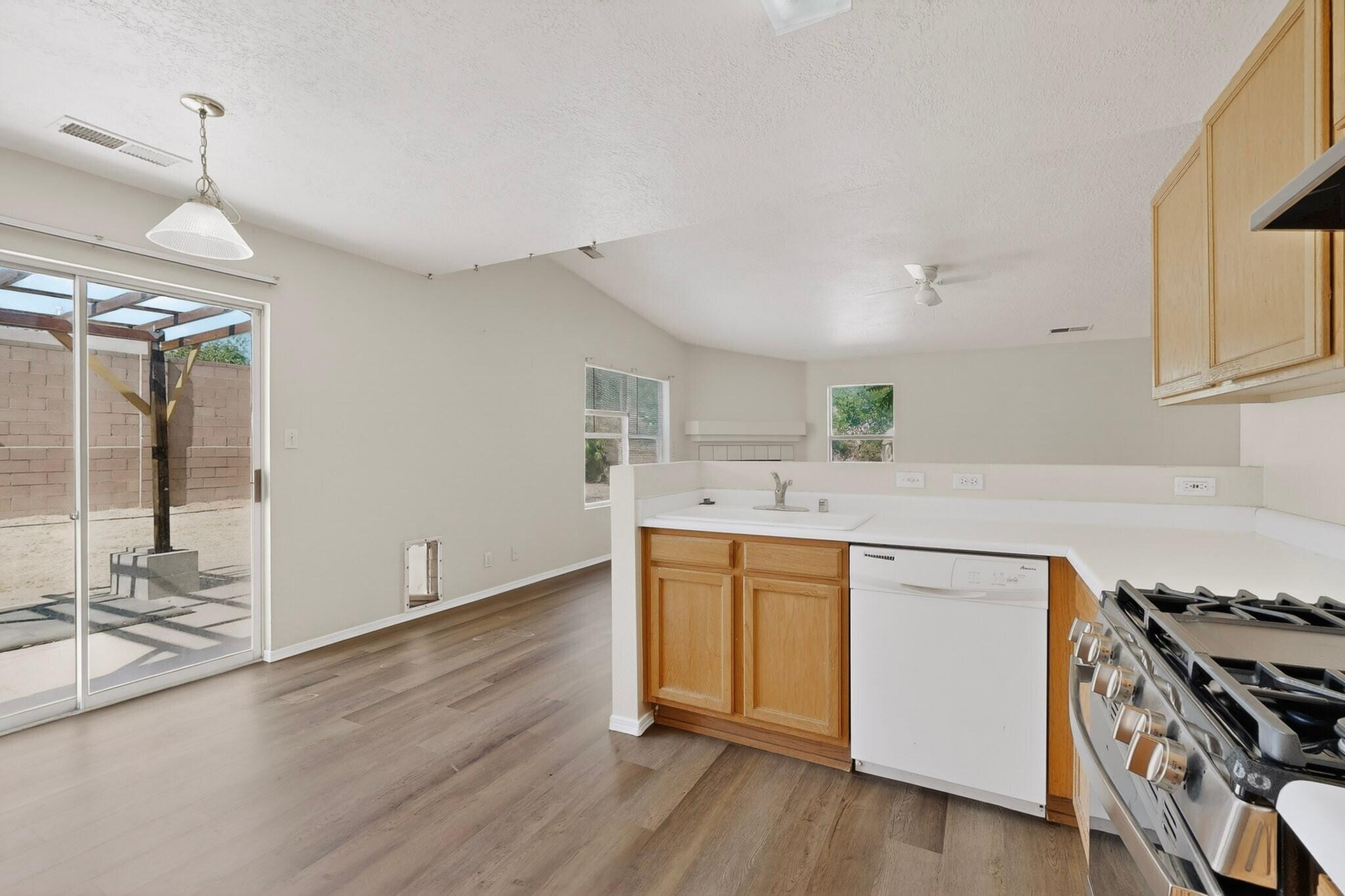 8310 Rancho Paraiso NW