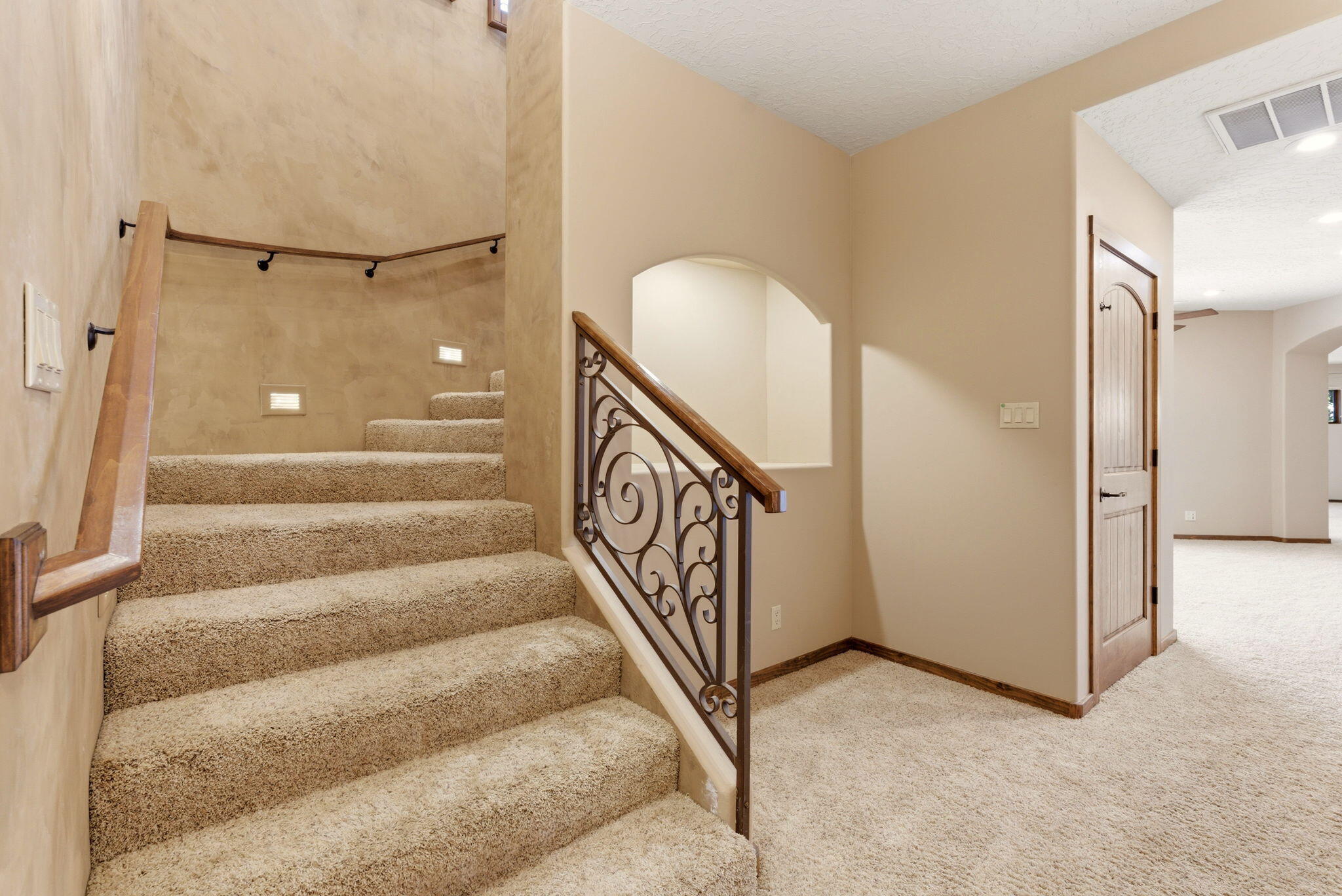 13705 Ricegrass Place NE
