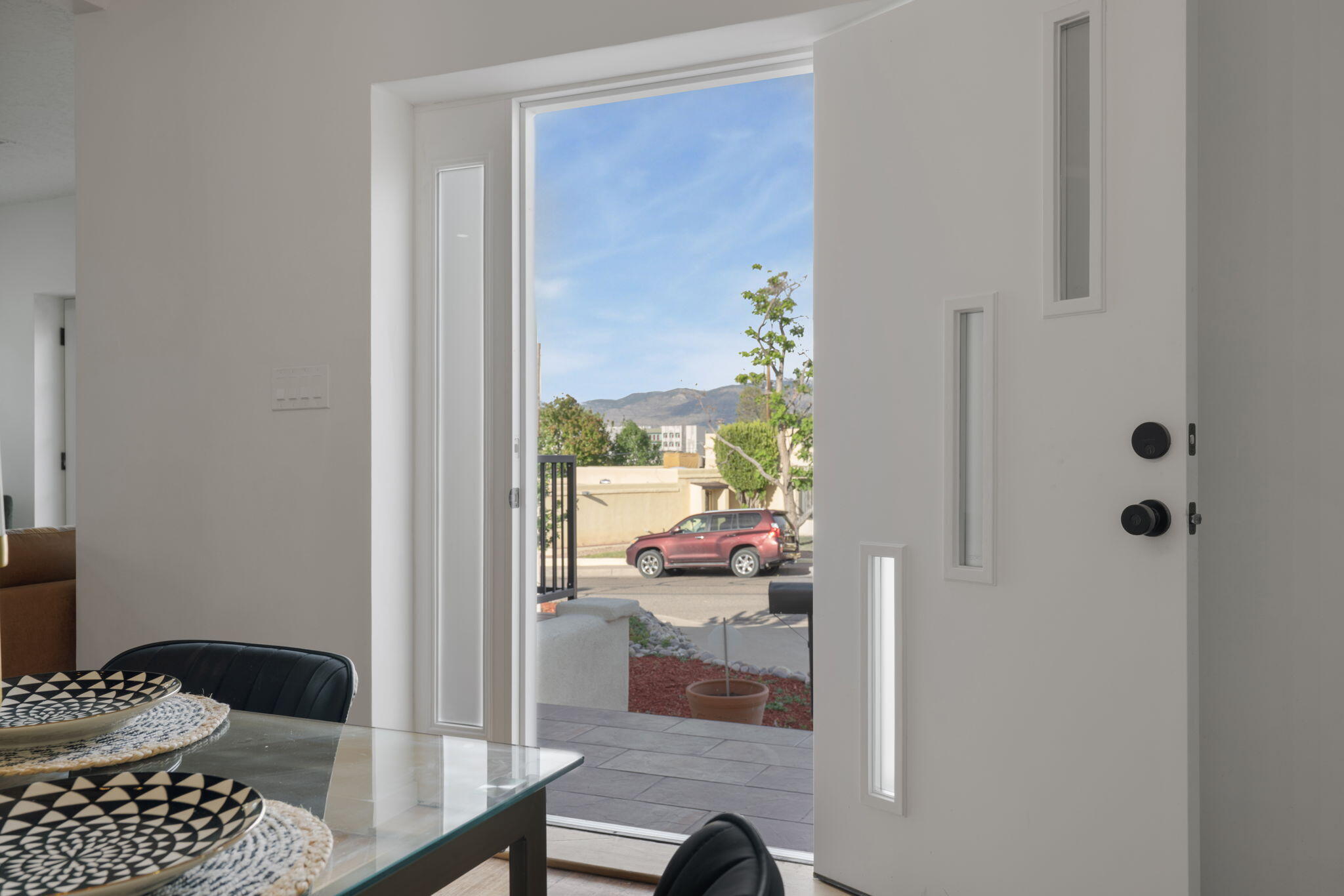 219 Solano Drive SE