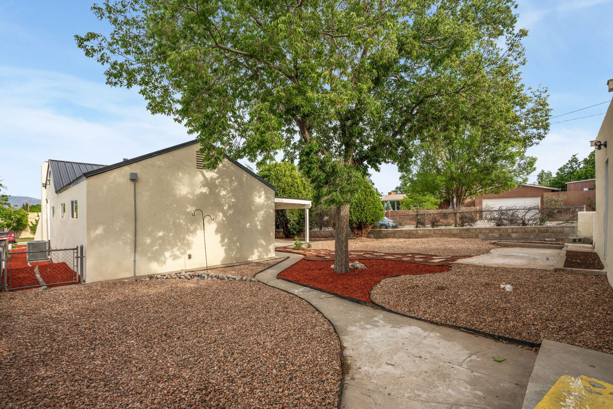 219 Solano Drive SE