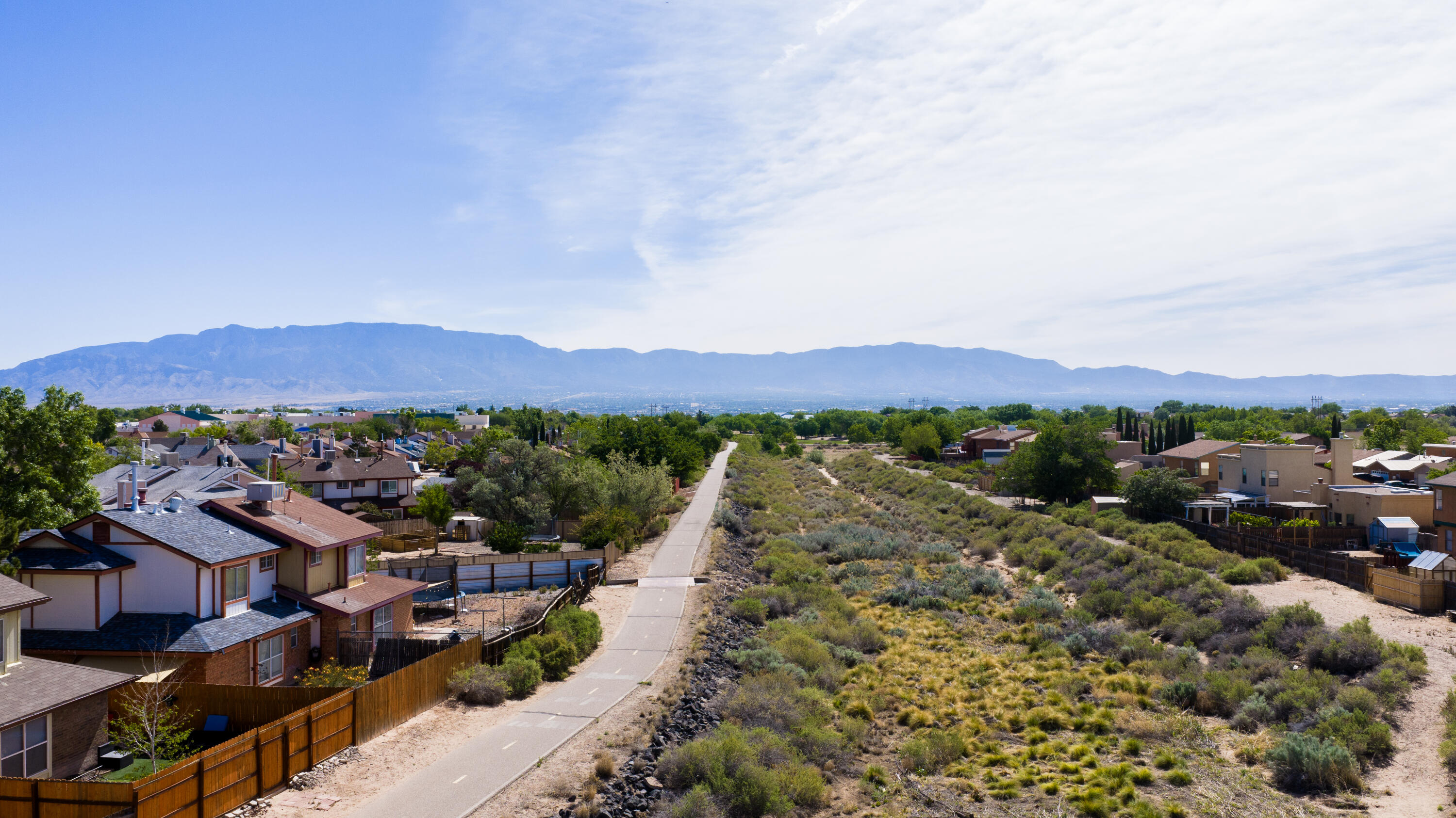 5308 Chuckwagon Trail NW