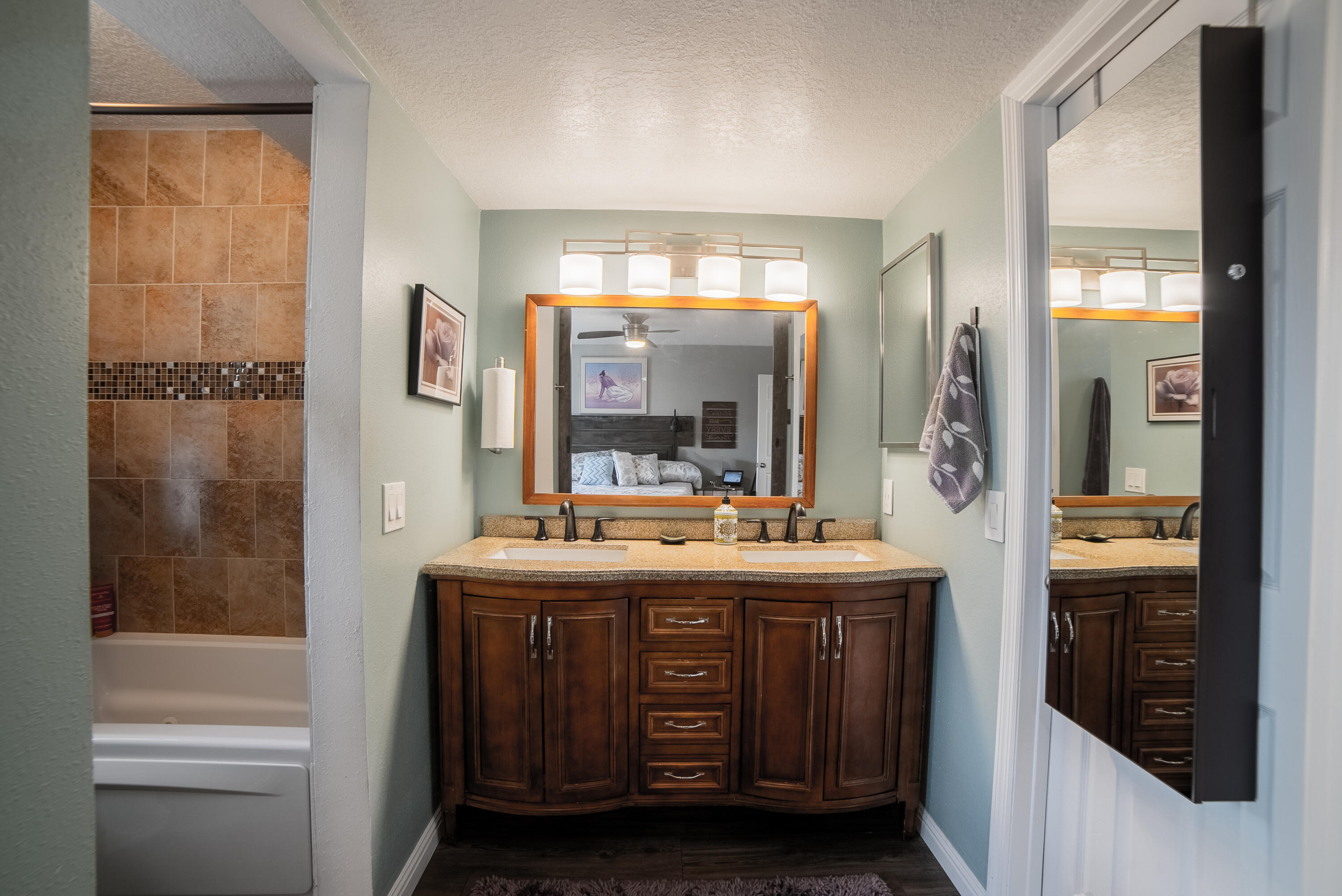 5308 Chuckwagon Trail NW