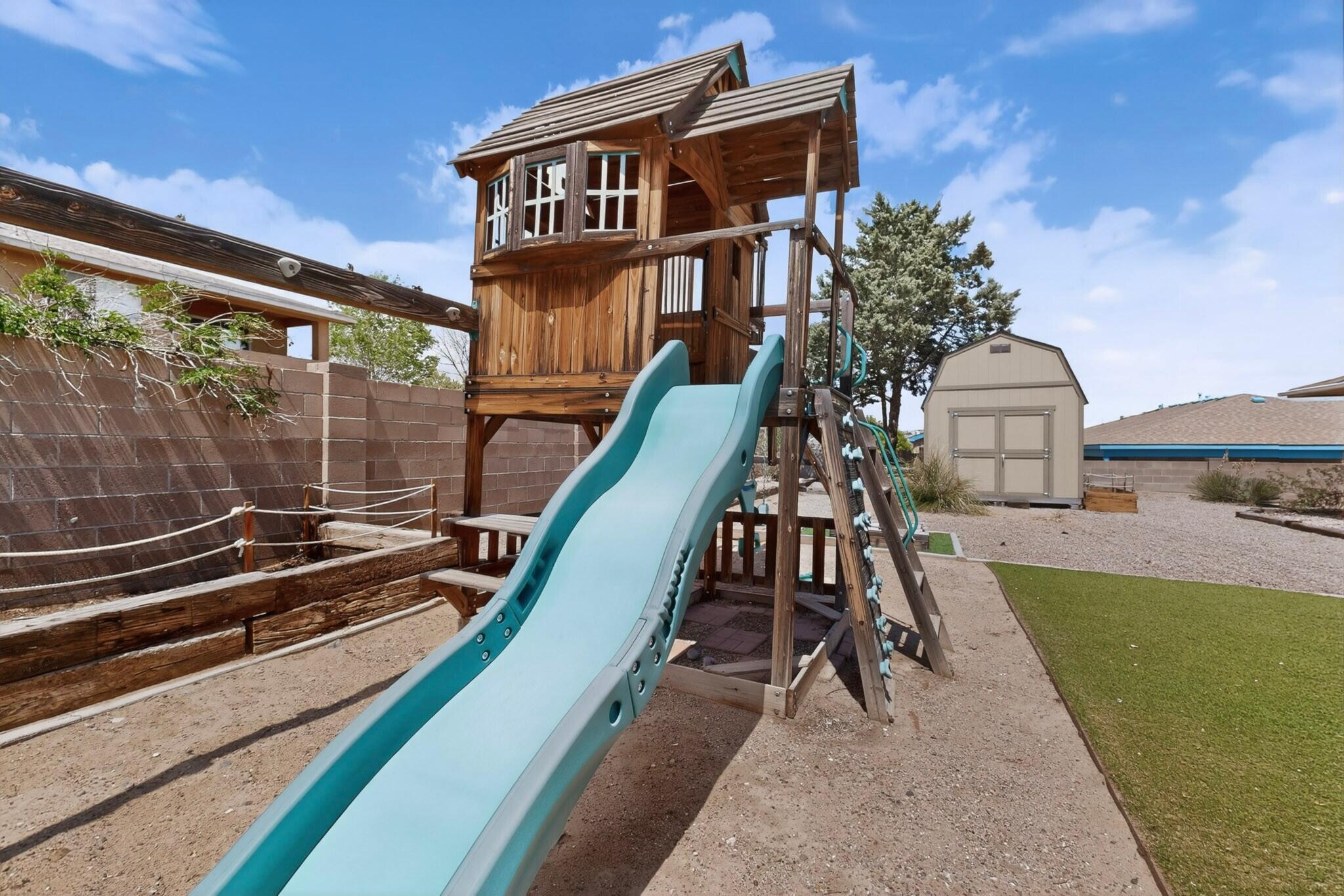 45 Castle Rock Road SE