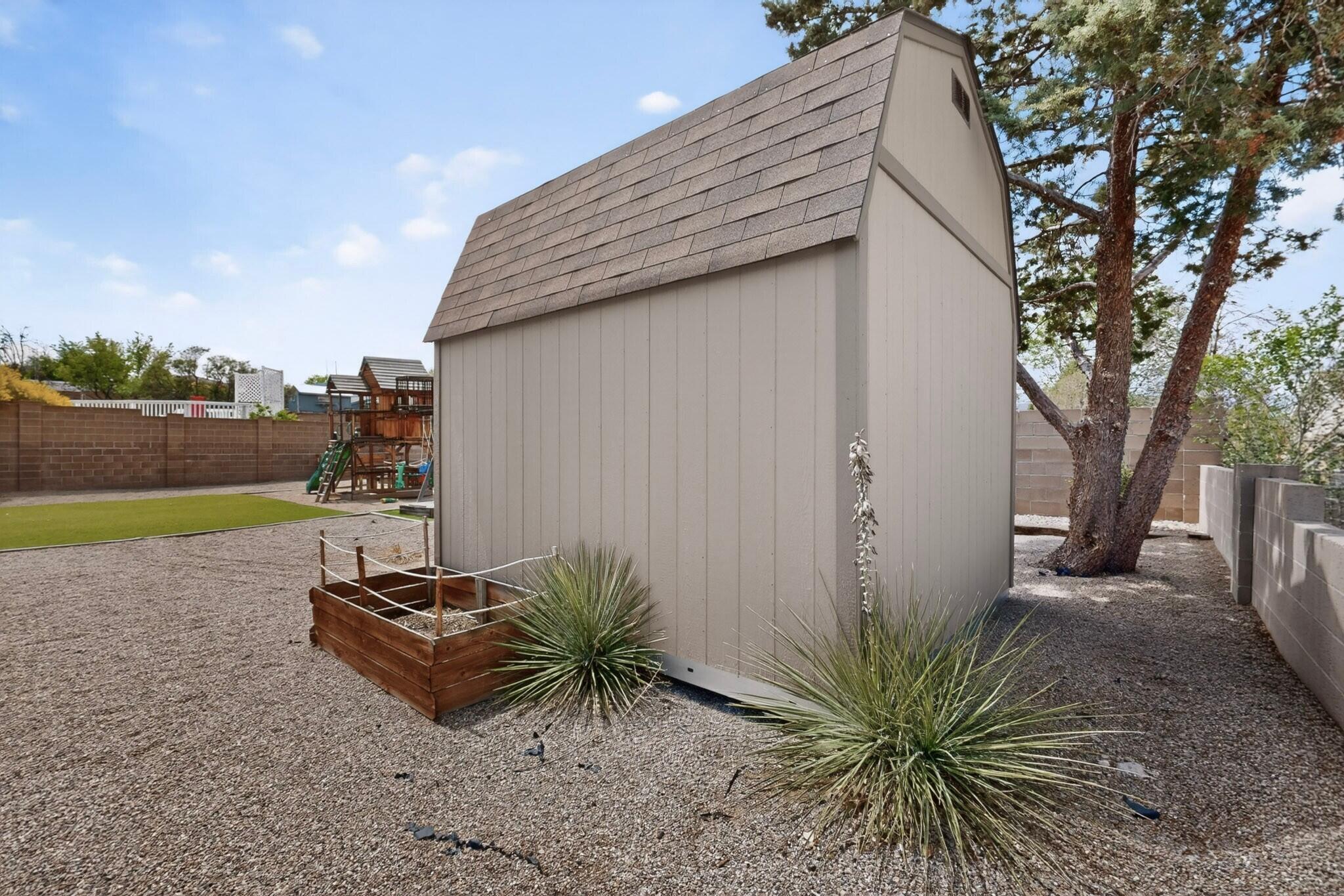 45 Castle Rock Road SE