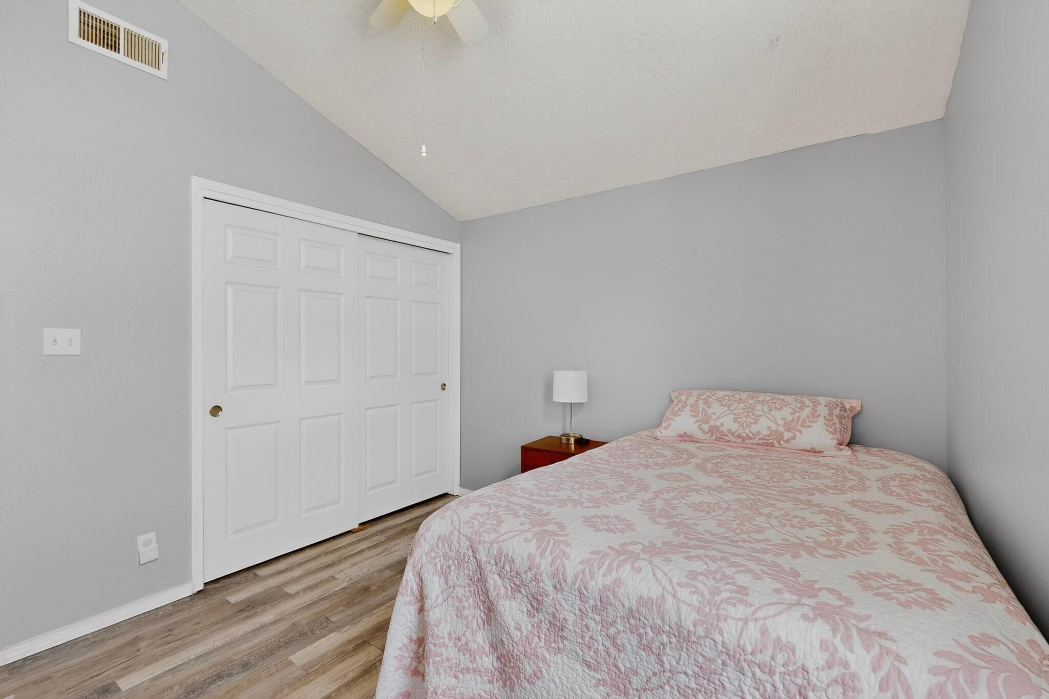 45 Castle Rock Road SE
