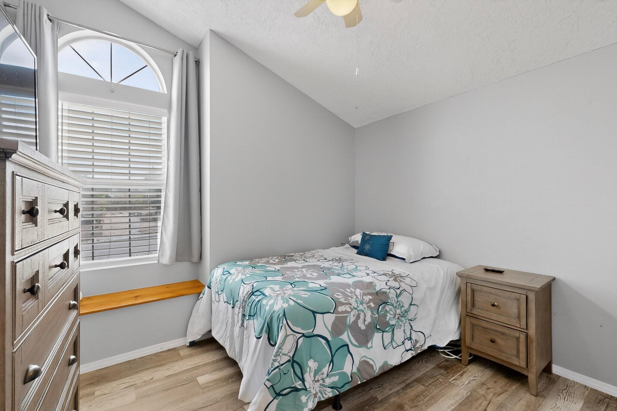 45 Castle Rock Road SE