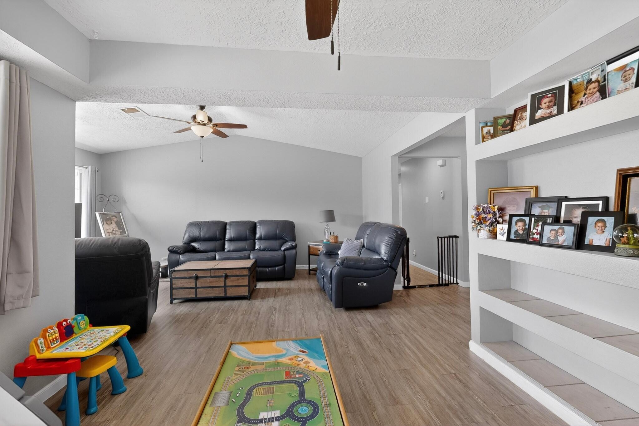 45 Castle Rock Road SE