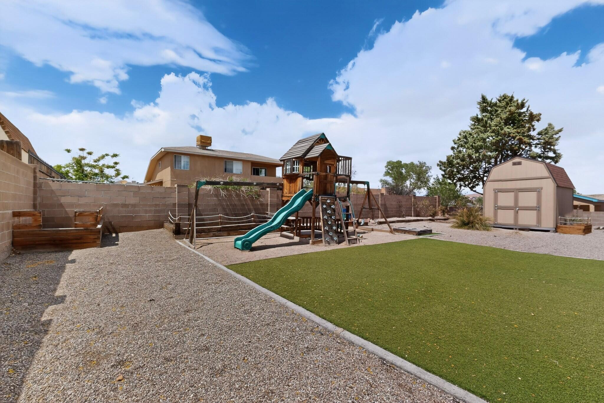 45 Castle Rock Road SE