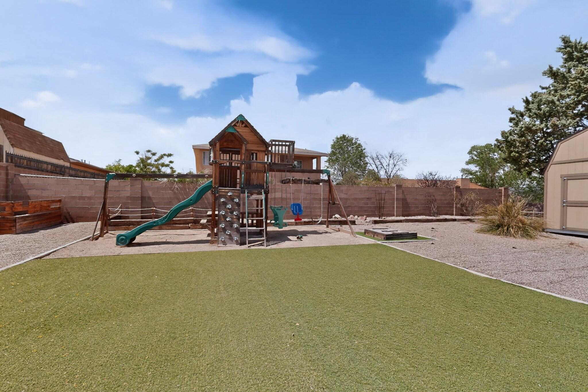 45 Castle Rock Road SE