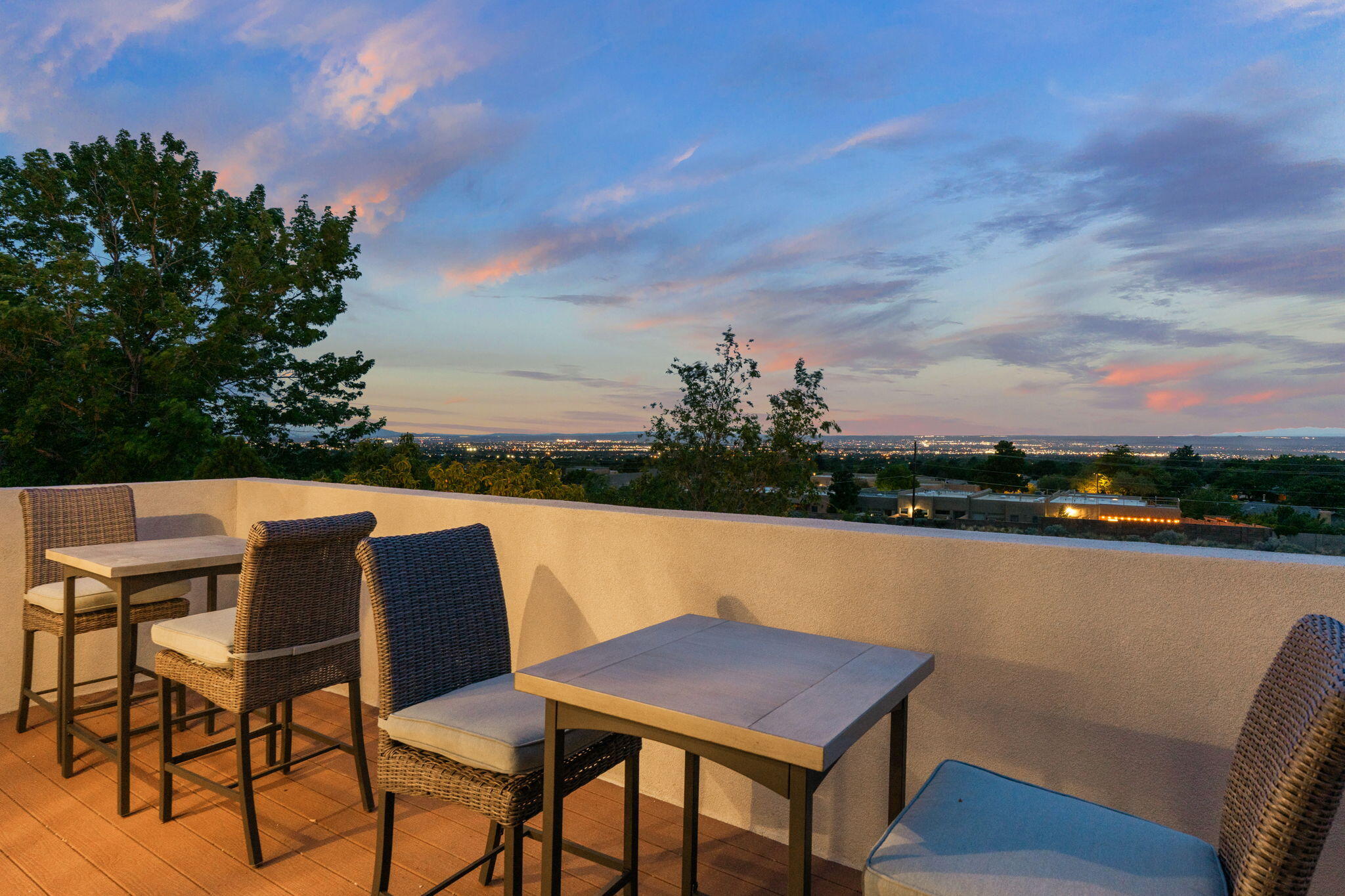 3901 Calle Pino NE