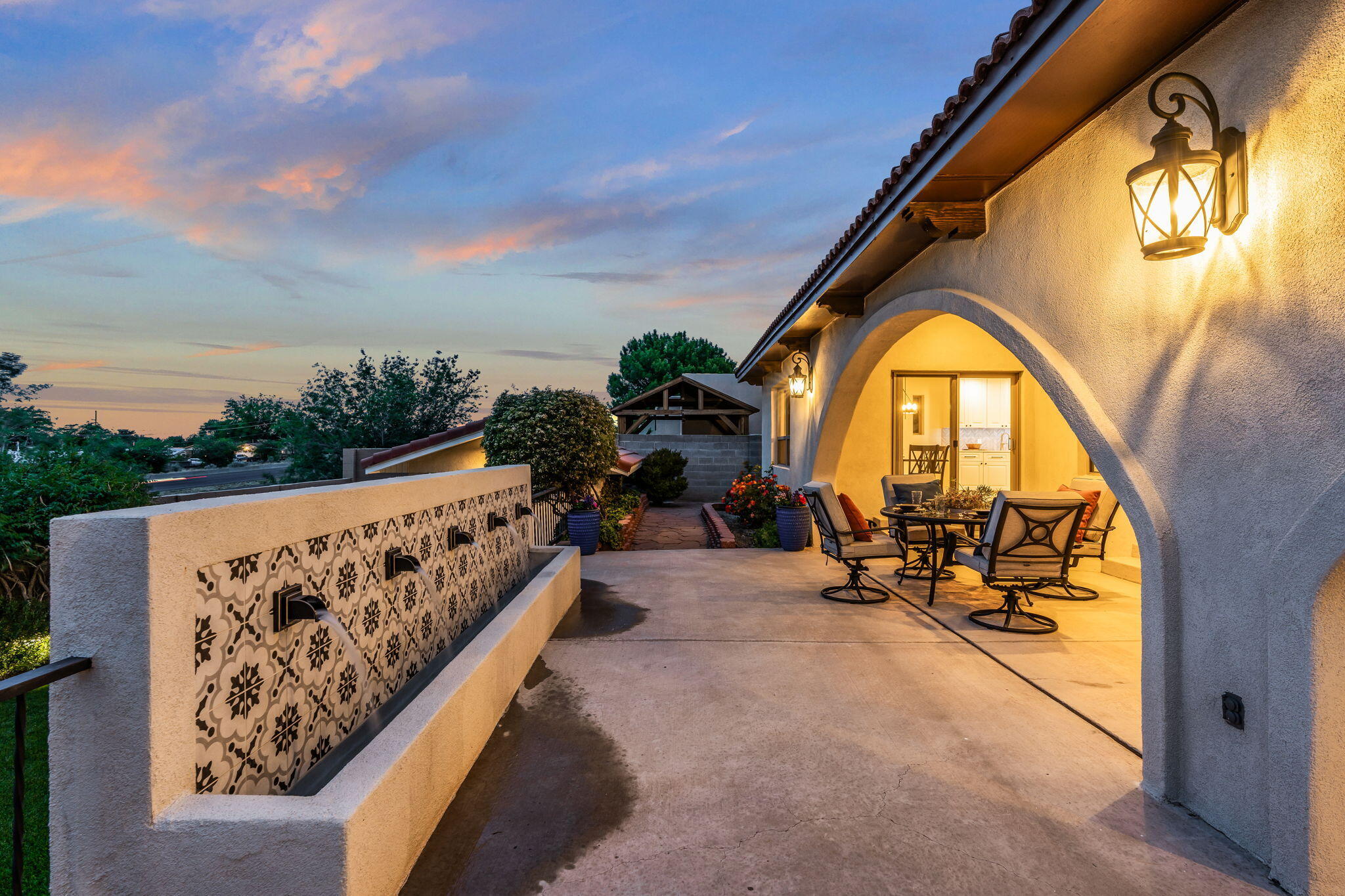 3901 Calle Pino NE
