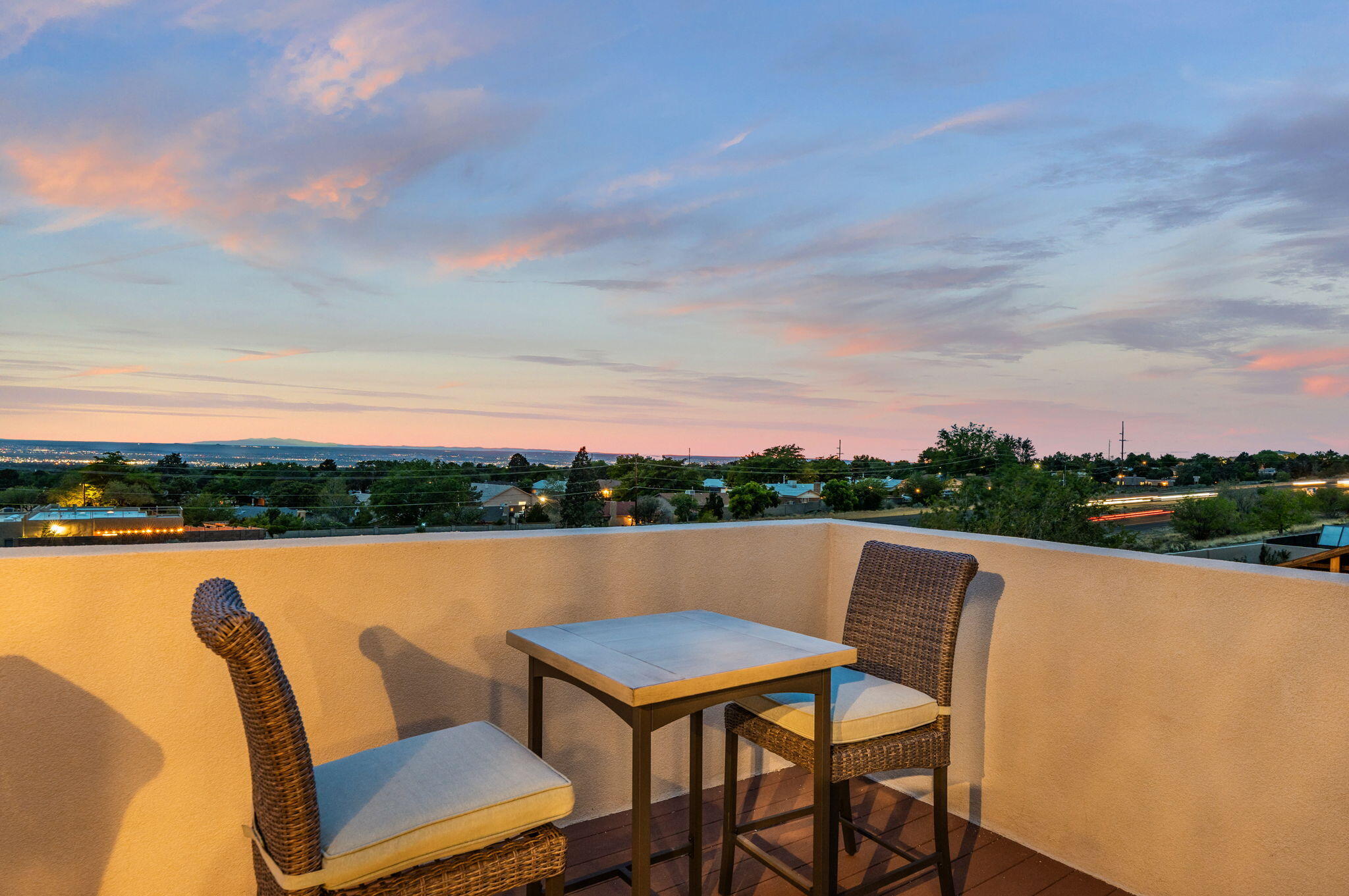 3901 Calle Pino NE