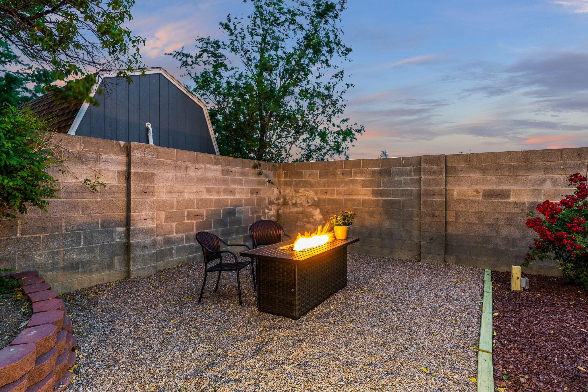 3901 Calle Pino NE