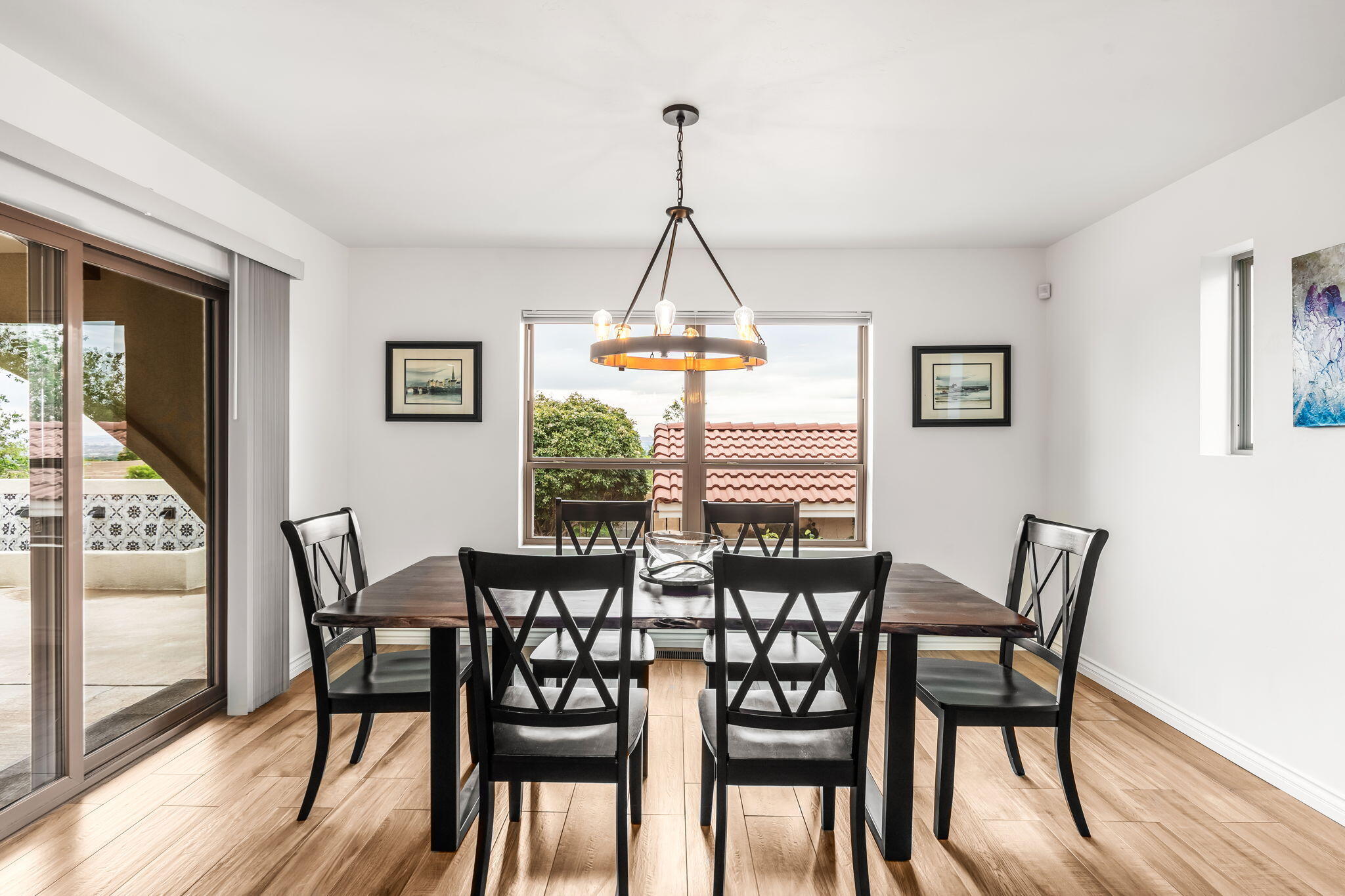 3901 Calle Pino NE