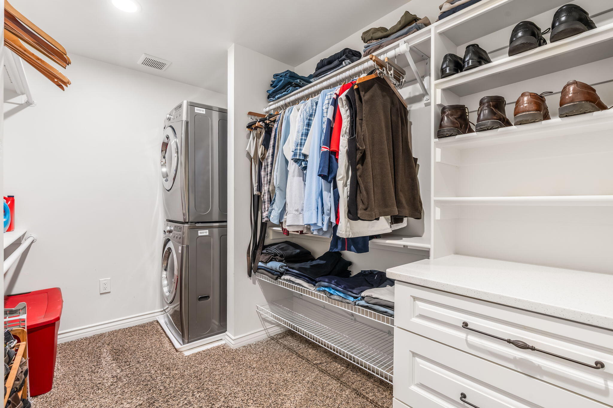 3901 Calle Pino NE