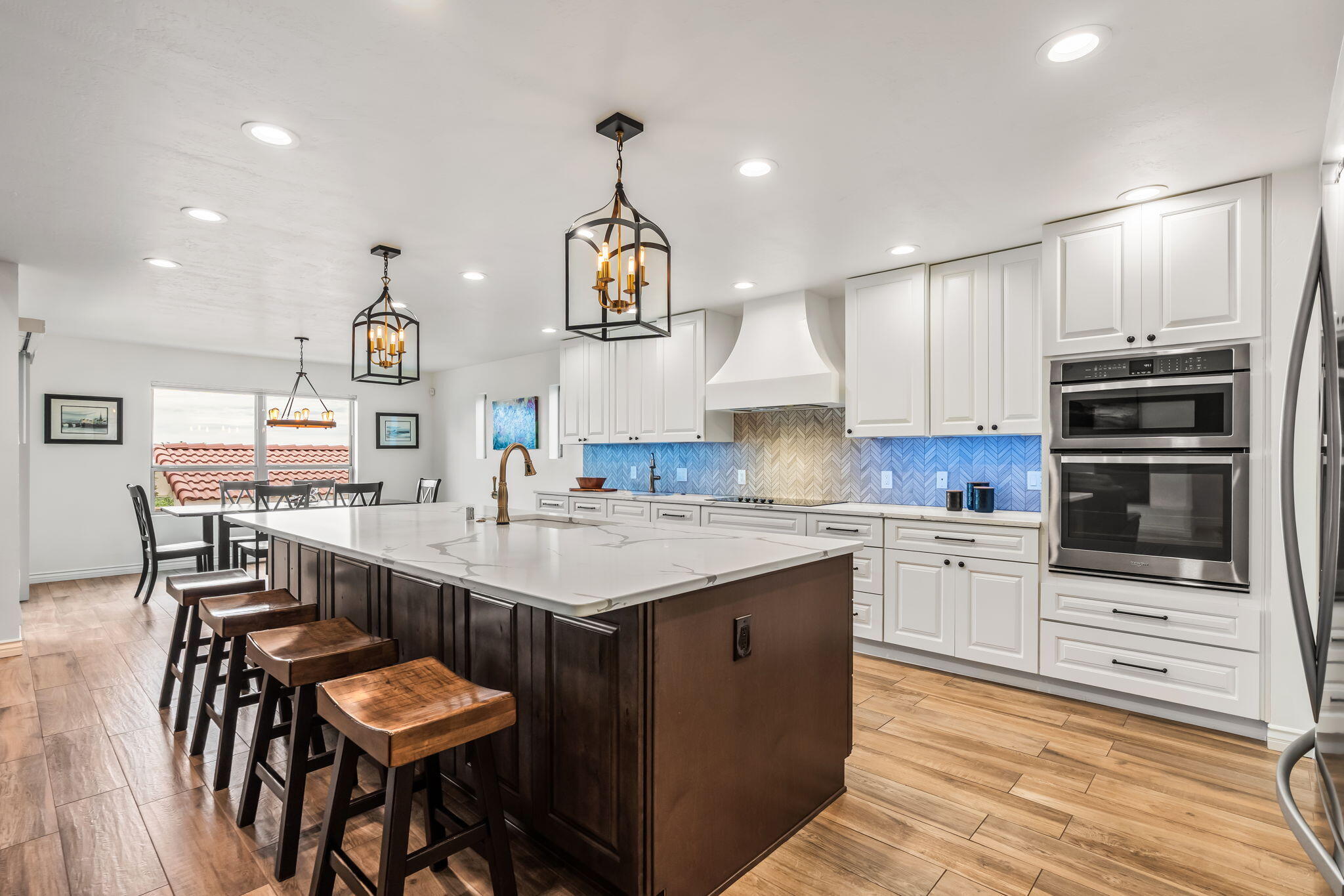3901 Calle Pino NE