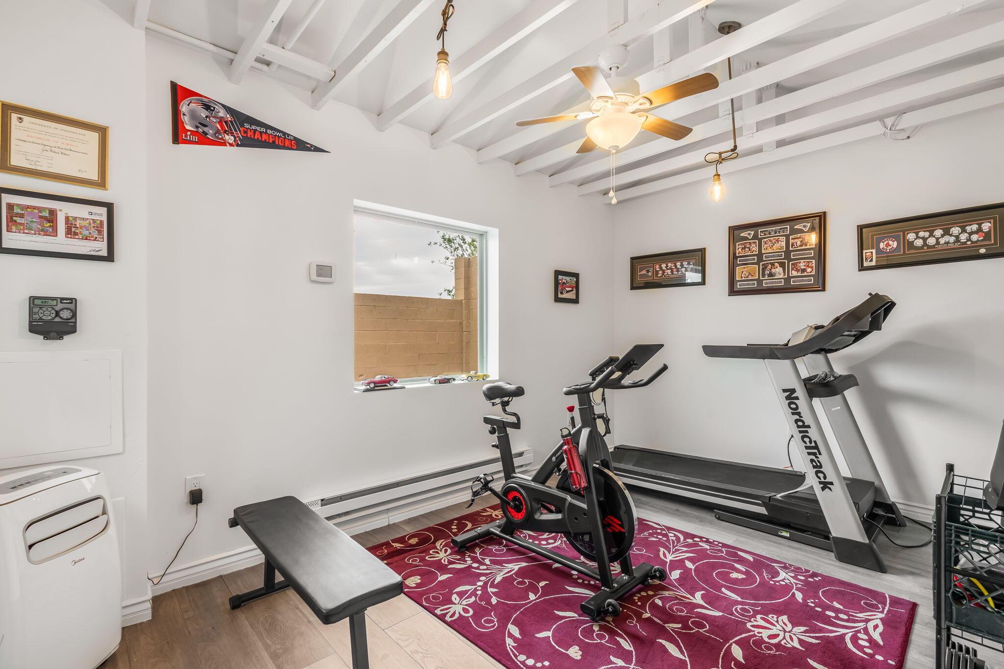 3901 Calle Pino NE