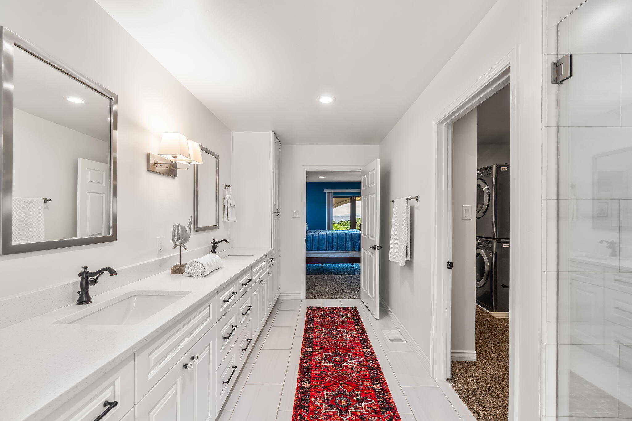 3901 Calle Pino NE