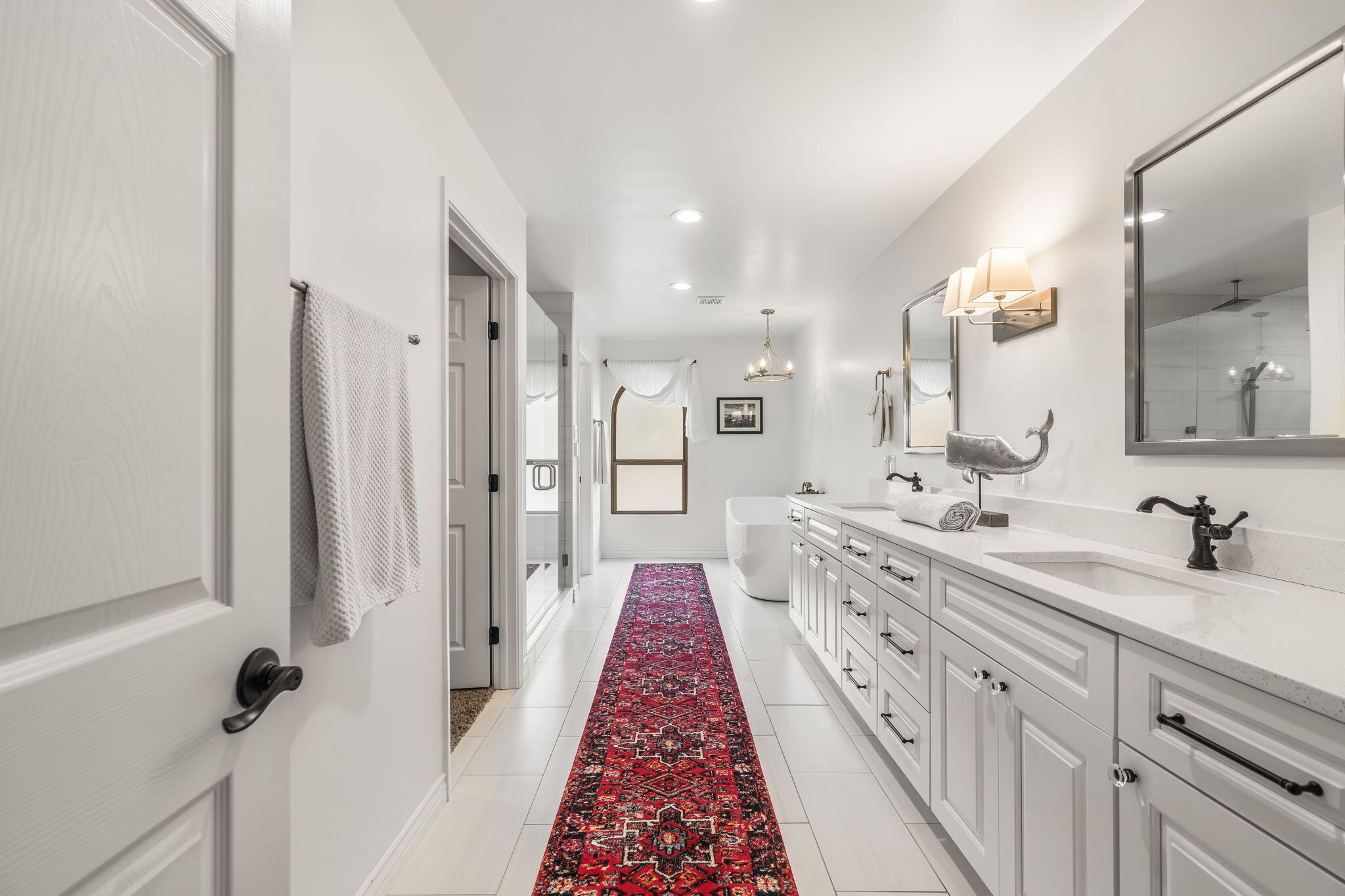 3901 Calle Pino NE