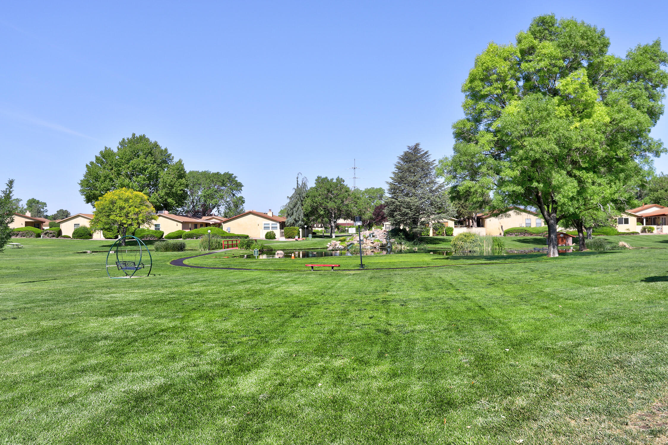 10713 Griffith Park Drive NE
