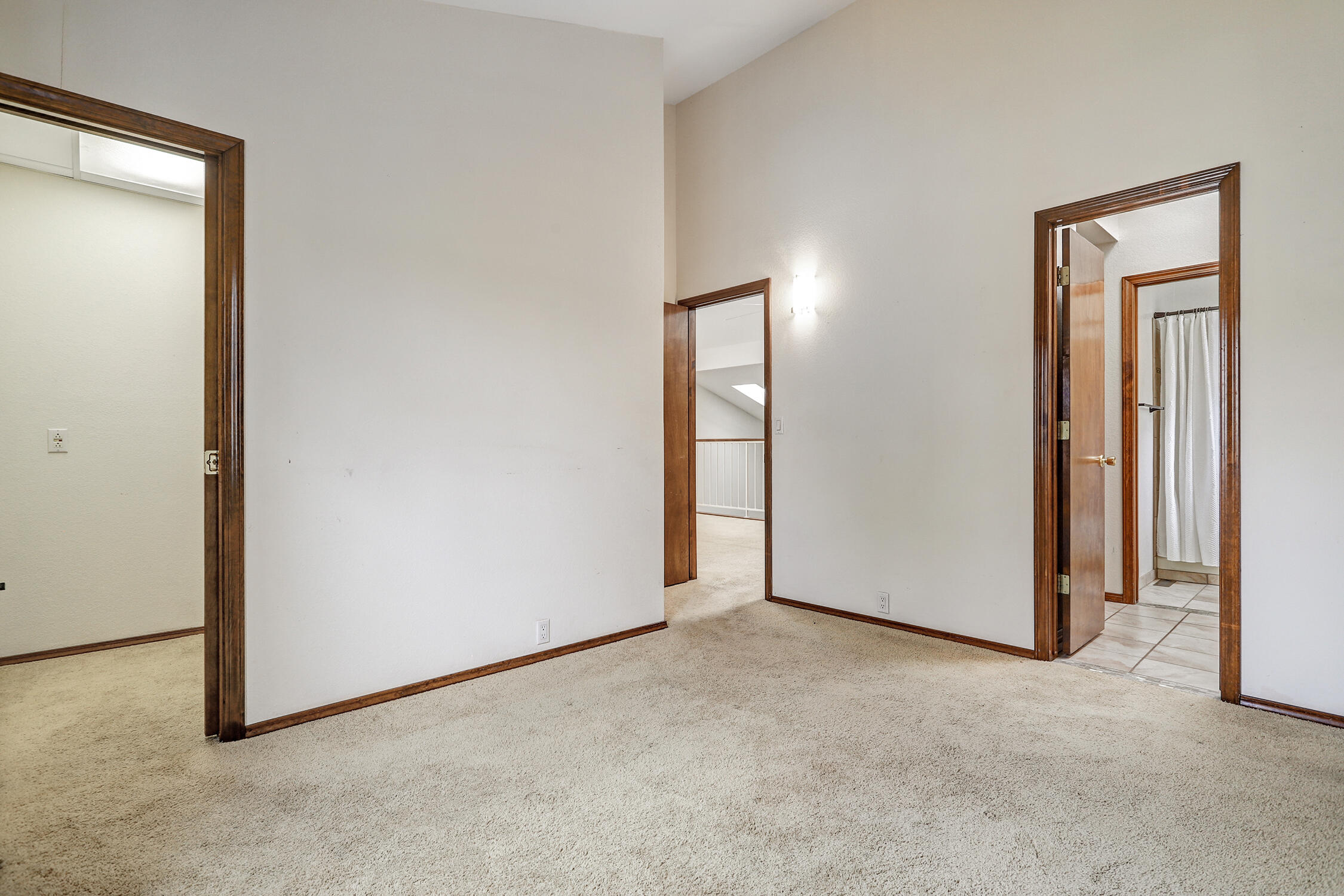 10713 Griffith Park Drive NE