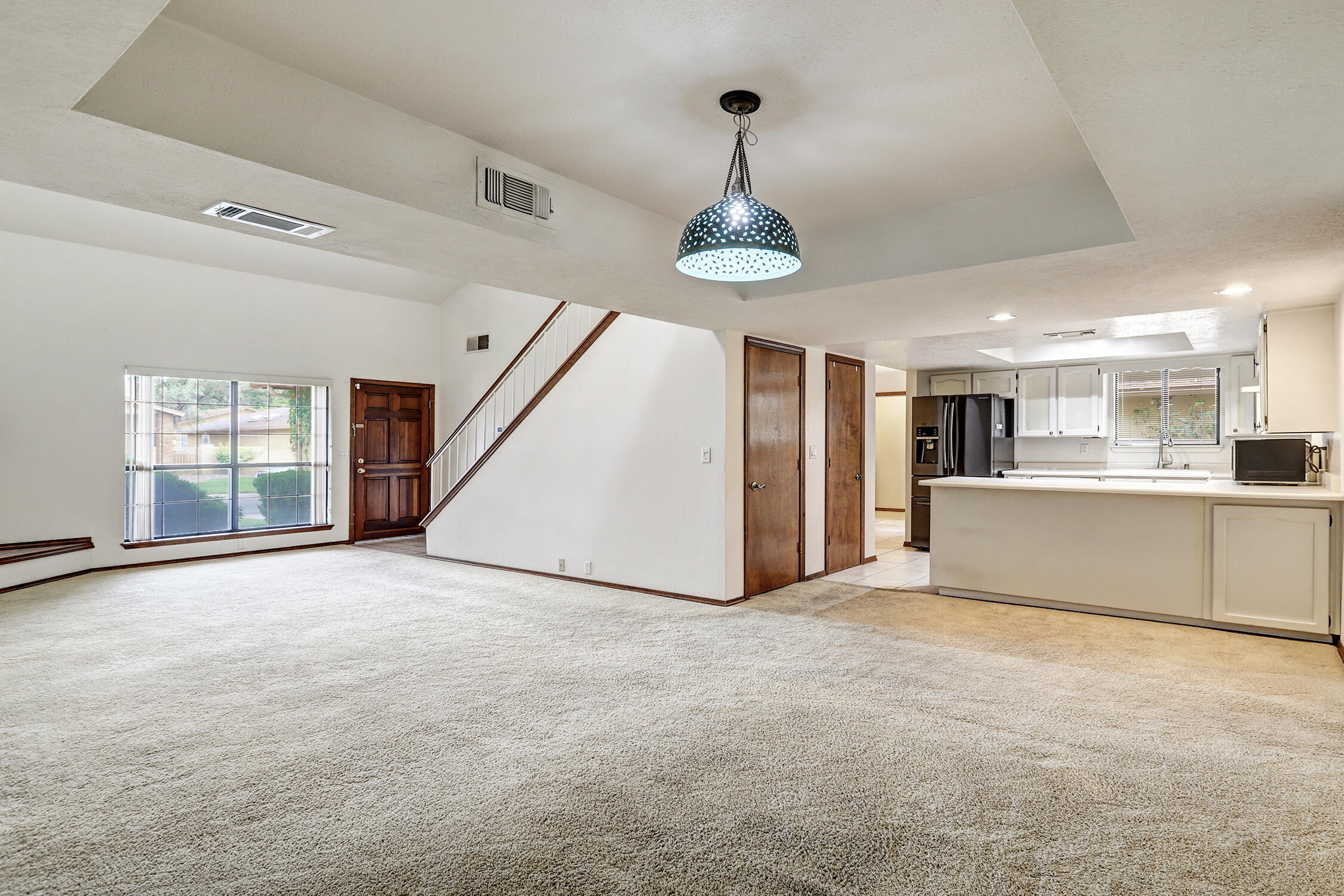10713 Griffith Park Drive NE