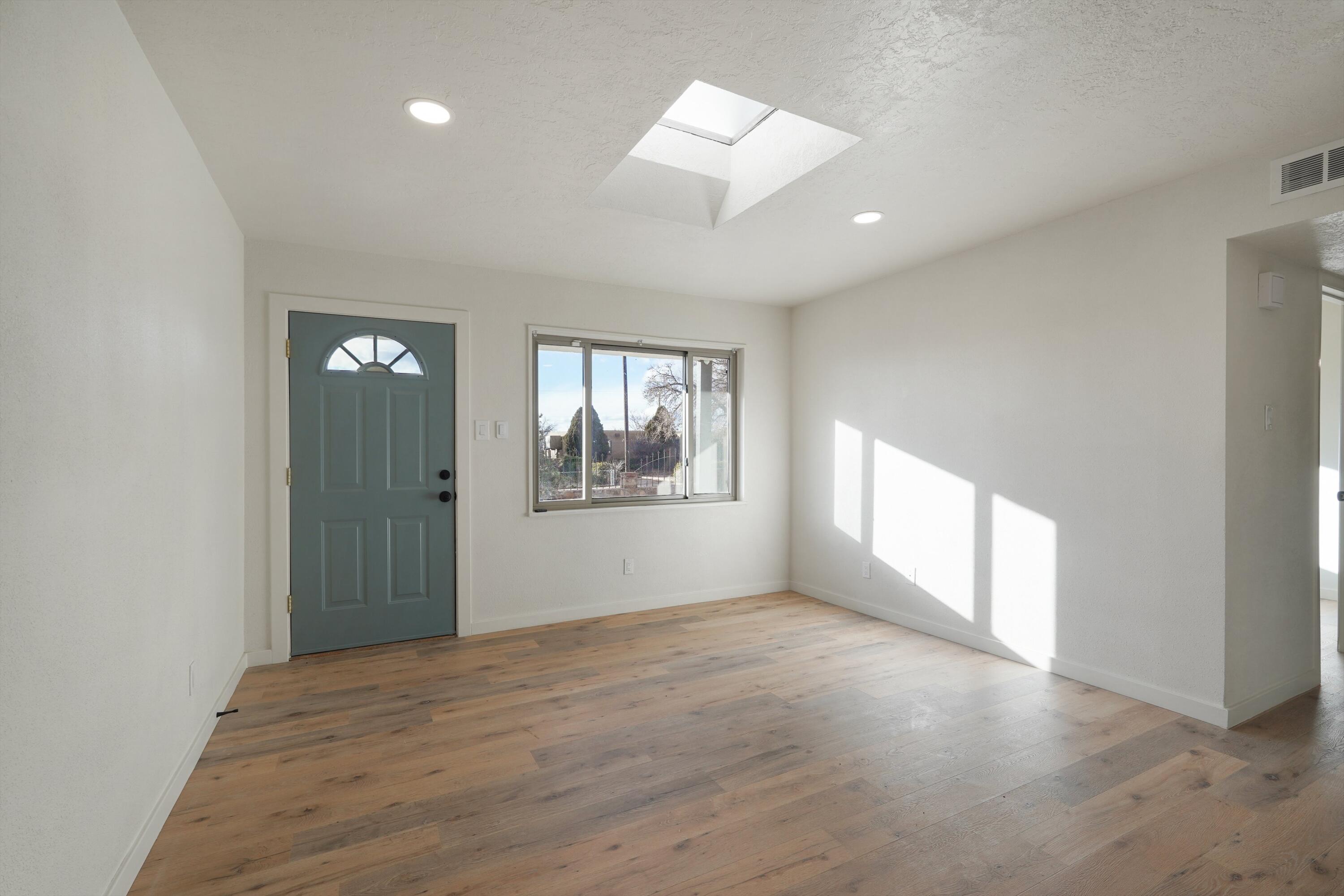 1019 Santa Clara Drive