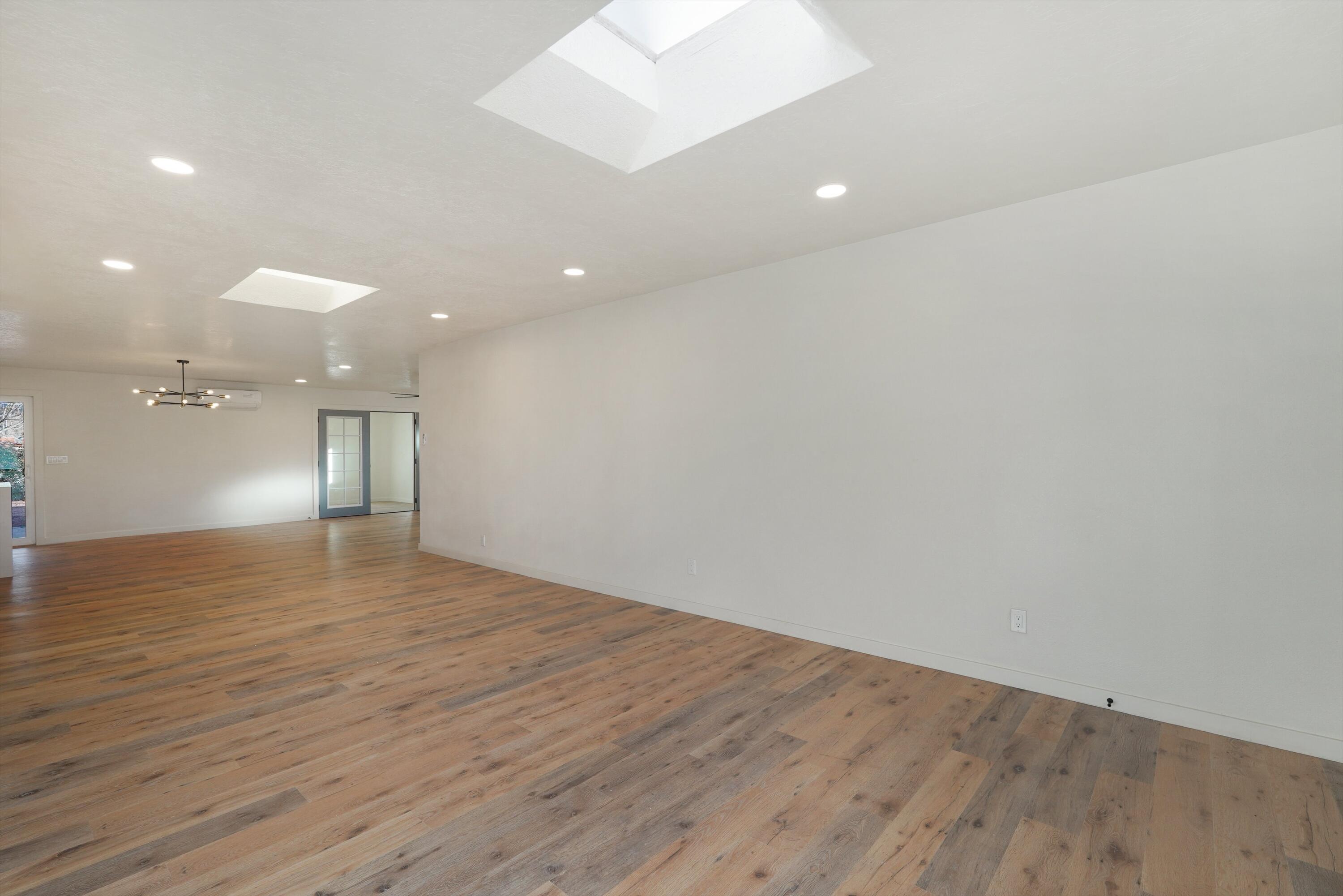 1019 Santa Clara Drive