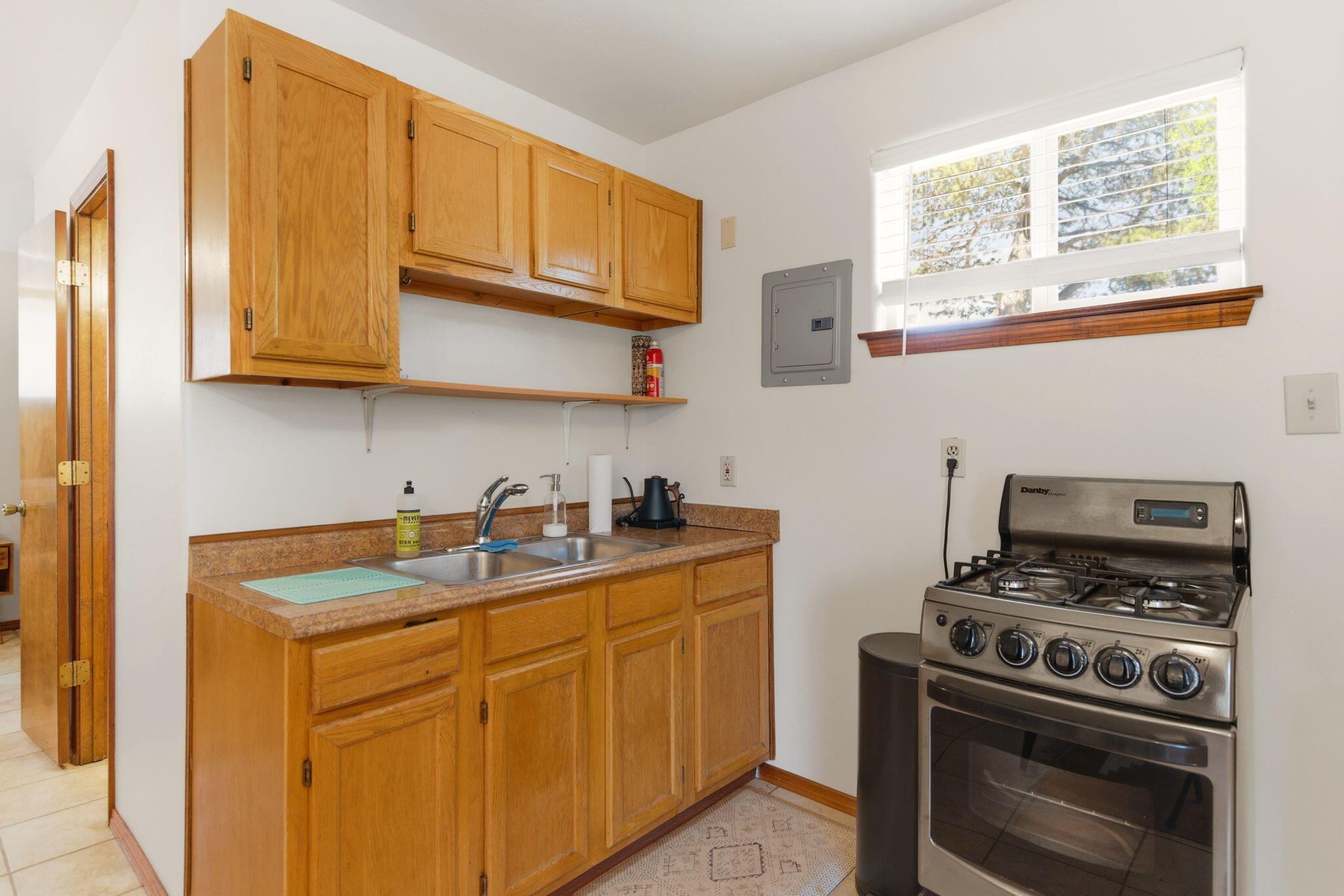 808 Parkland Circle SE