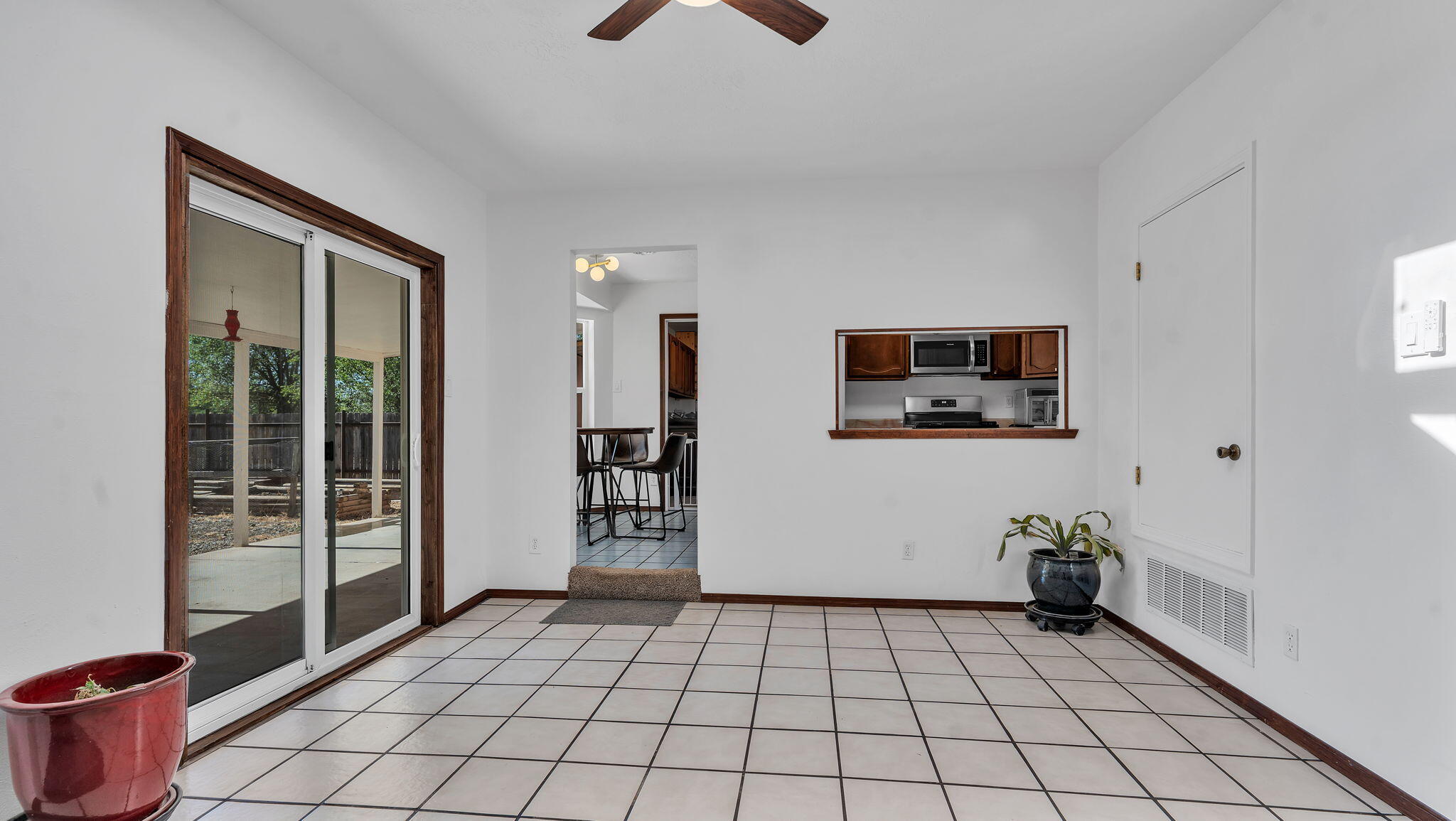11 Coyote Lane