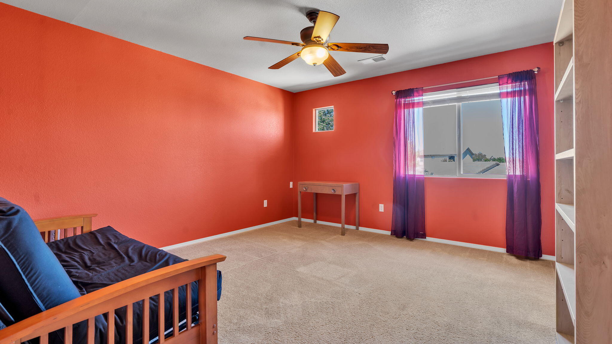 1544 Peppoli Loop SE