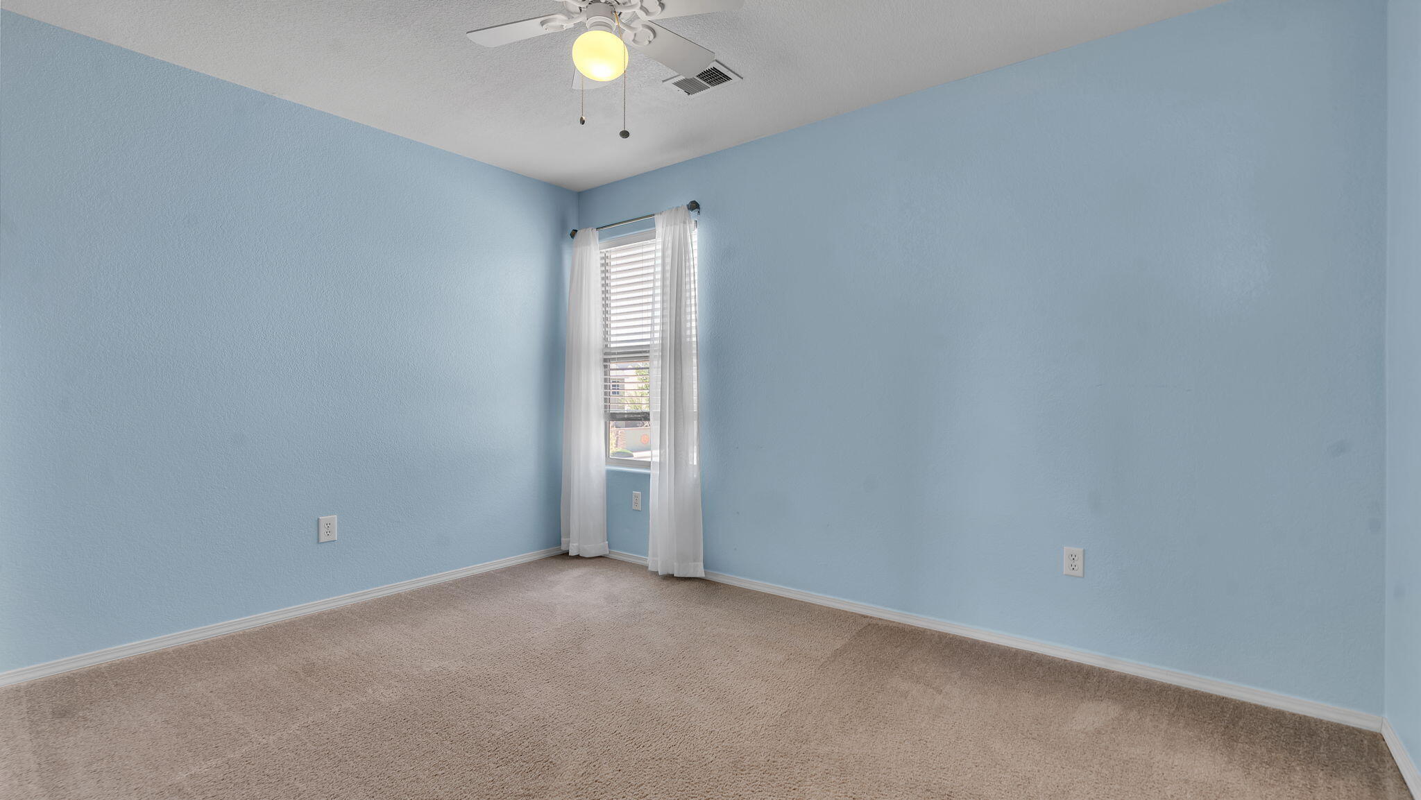 1544 Peppoli Loop SE
