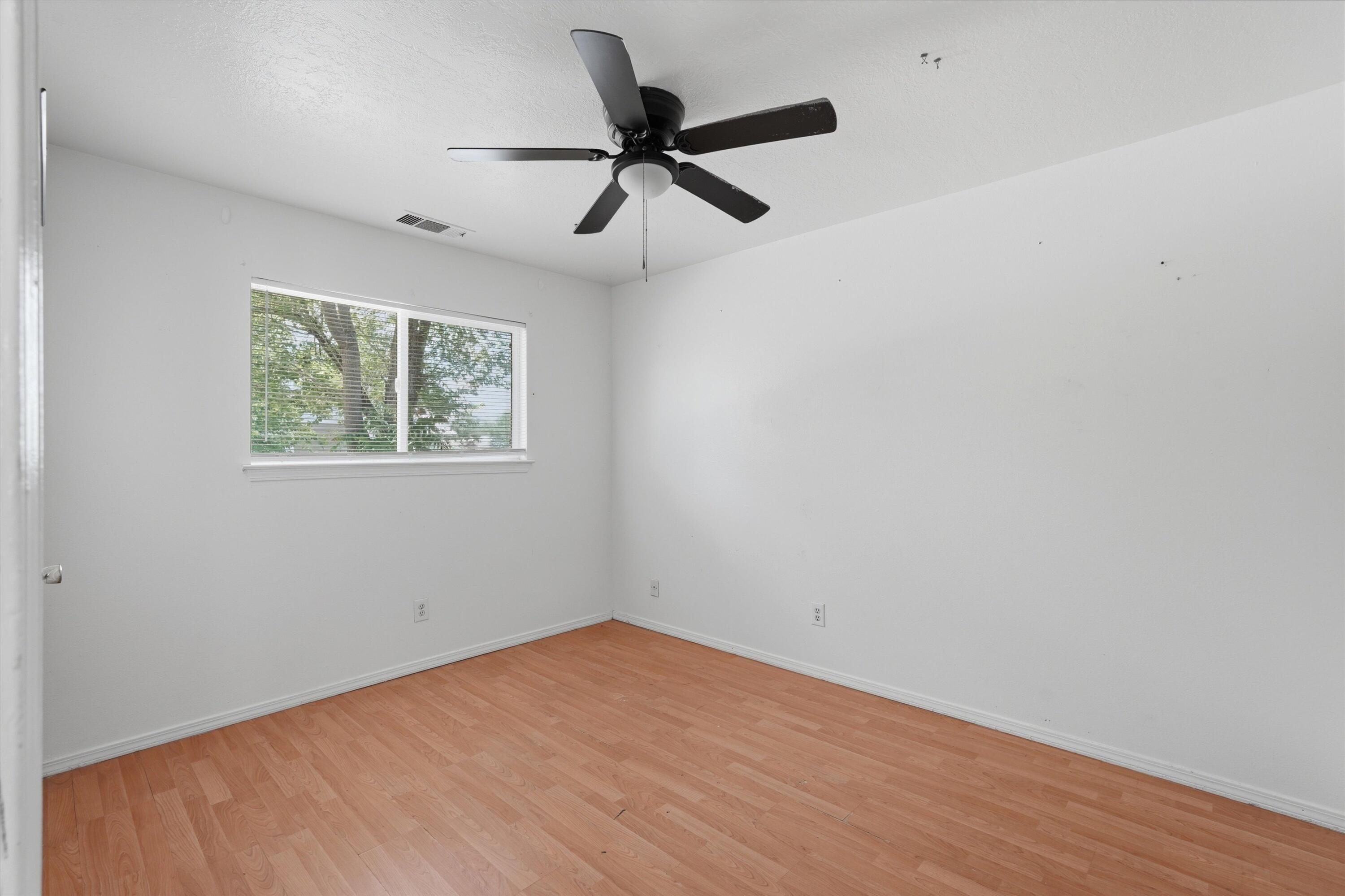 304 Vassar Drive SE