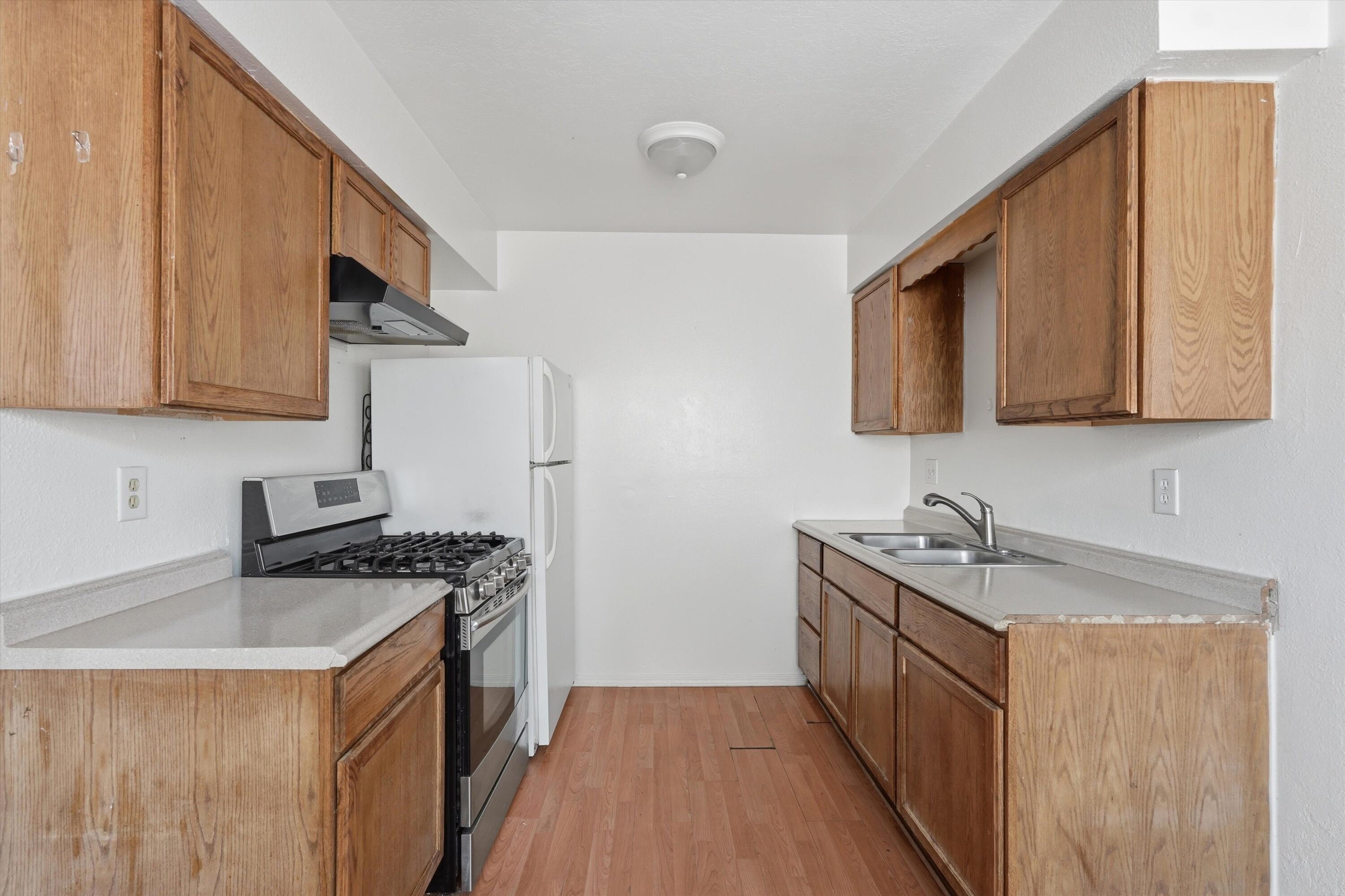 304 Vassar Drive SE