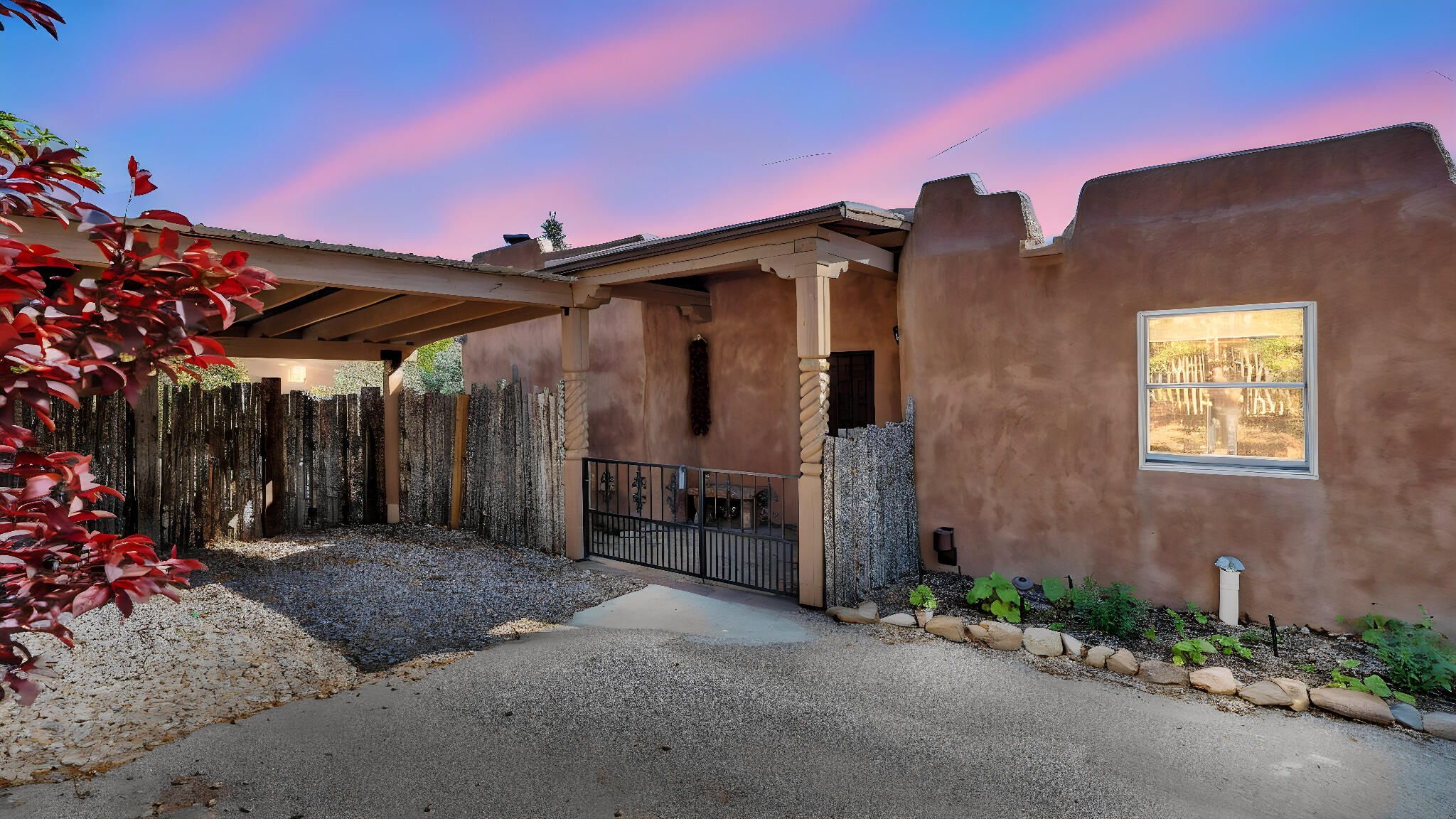 424 Apodaca Street