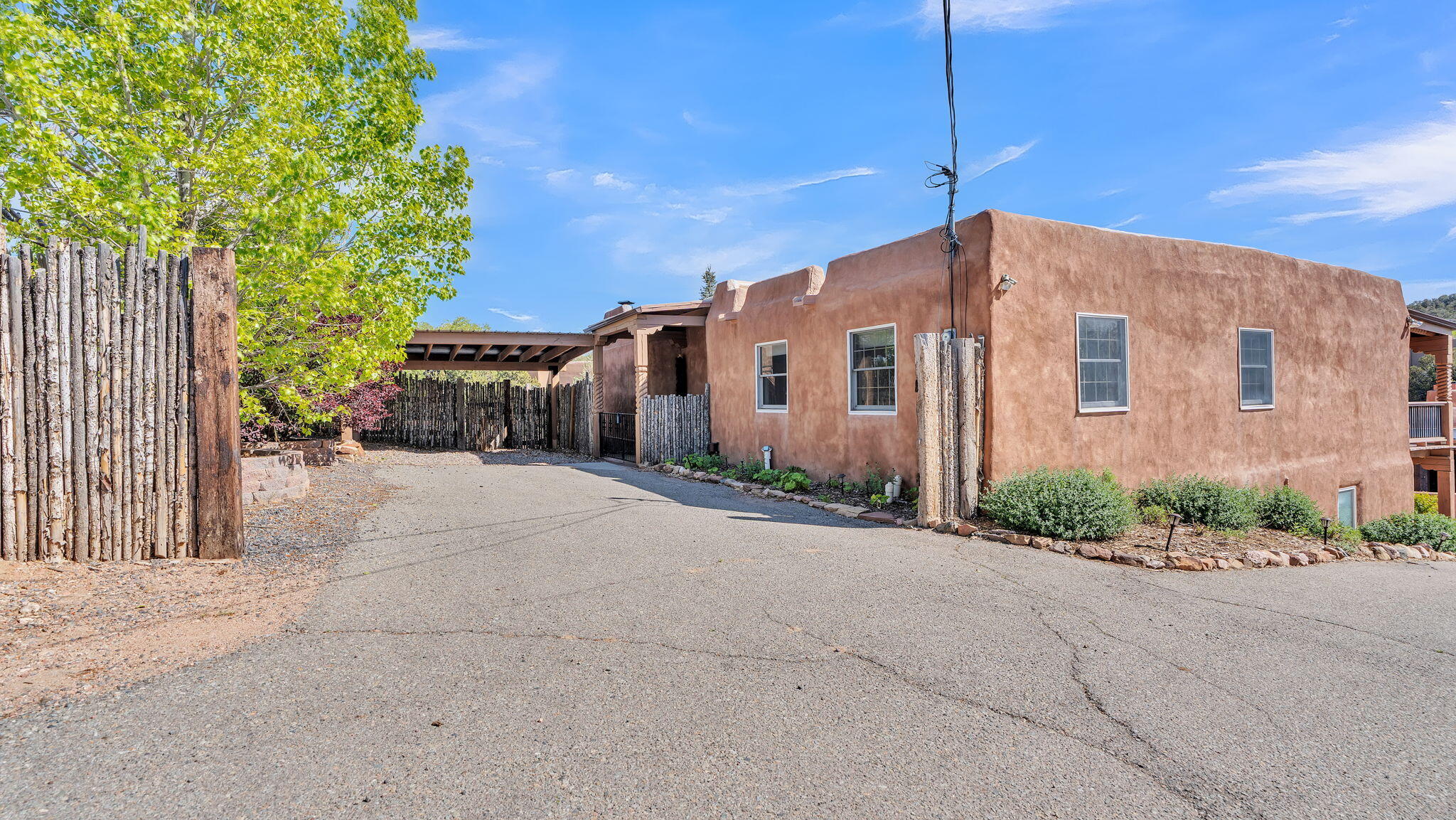 424 Apodaca Street