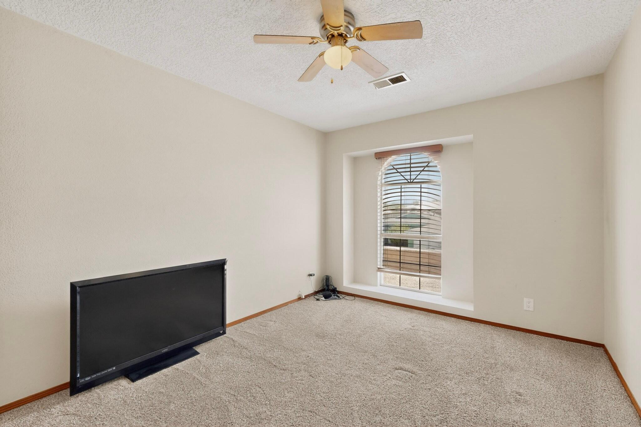 2813 Mesa Road SE