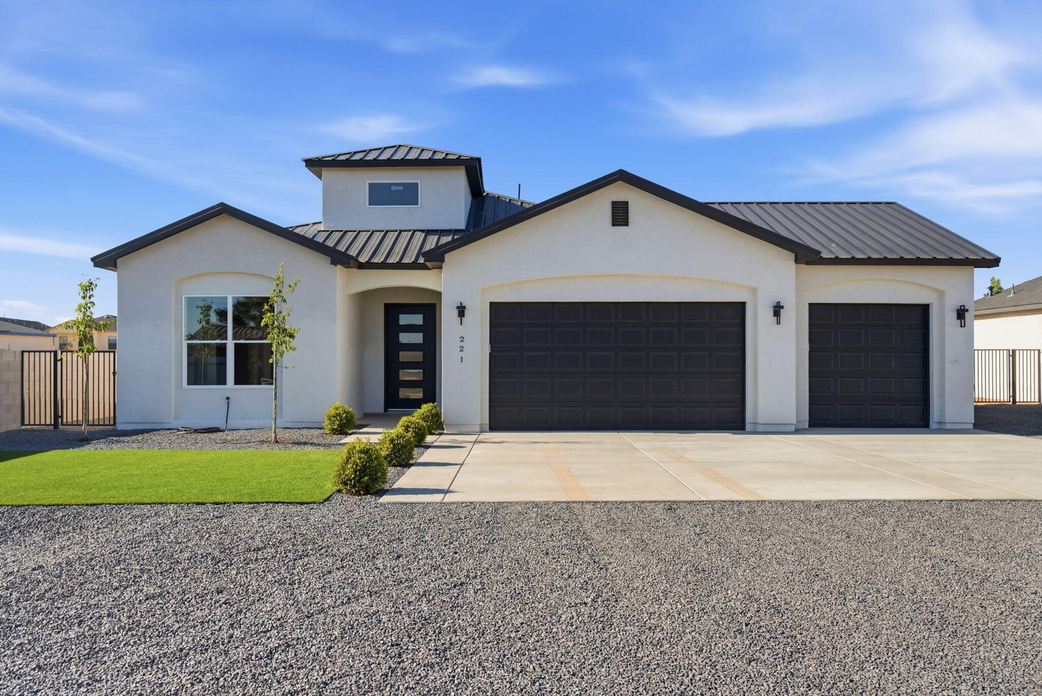 221 4th Avenue SW