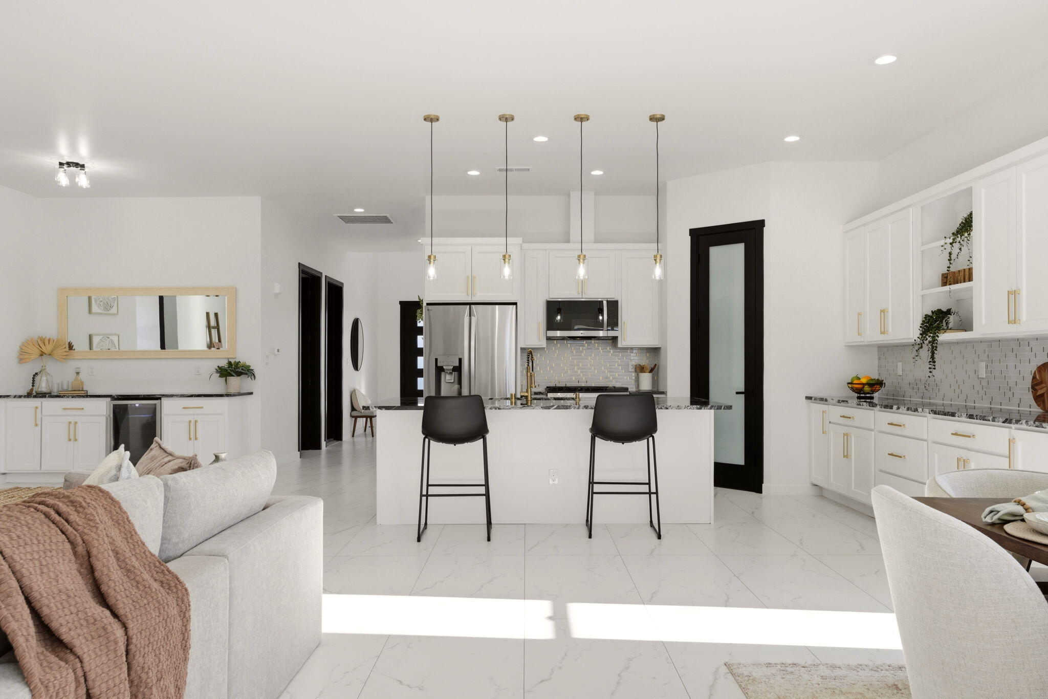 221 4th Avenue SW