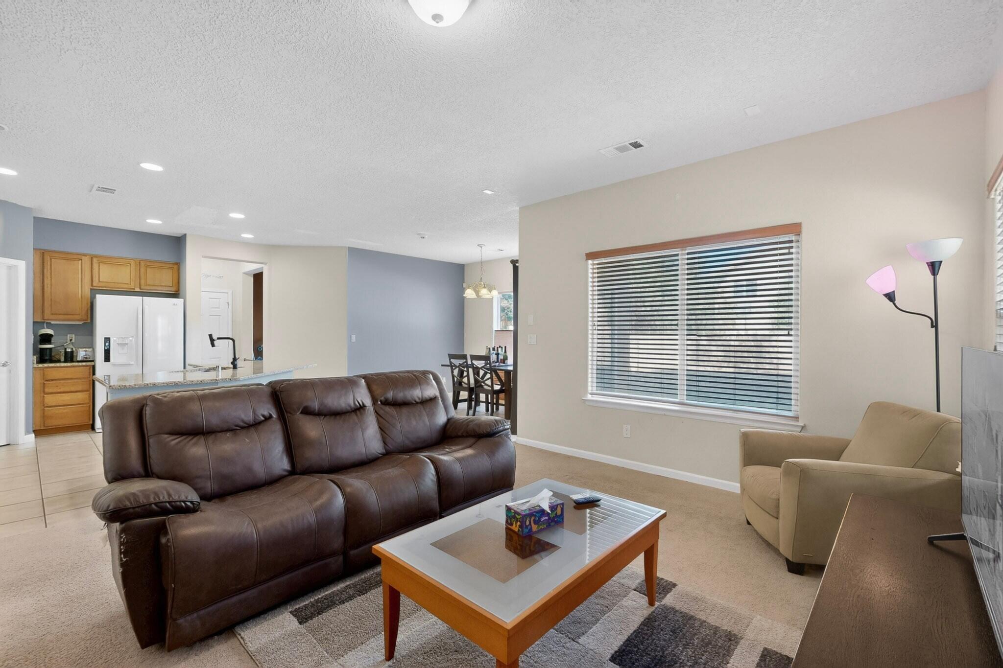 420 Vista Roja Place NE
