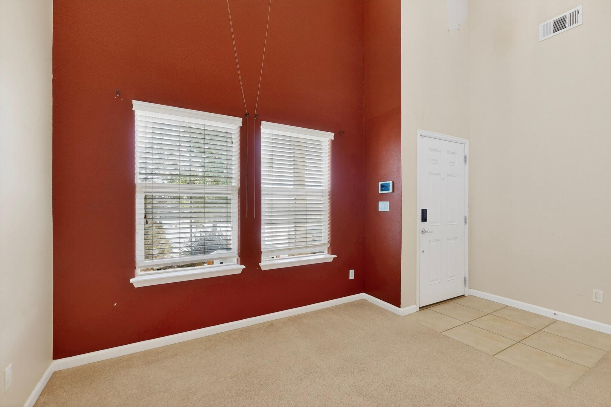 420 Vista Roja Place NE