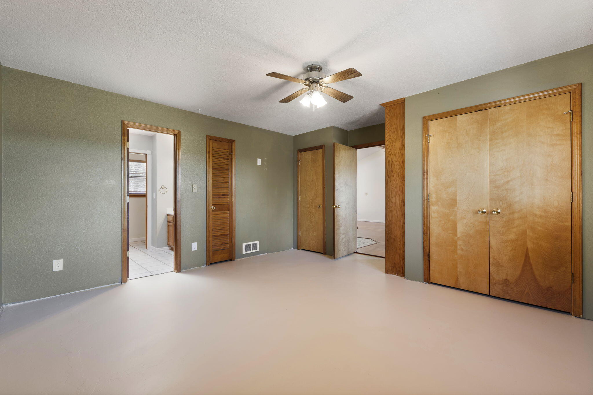 42 Thunderbird Lane