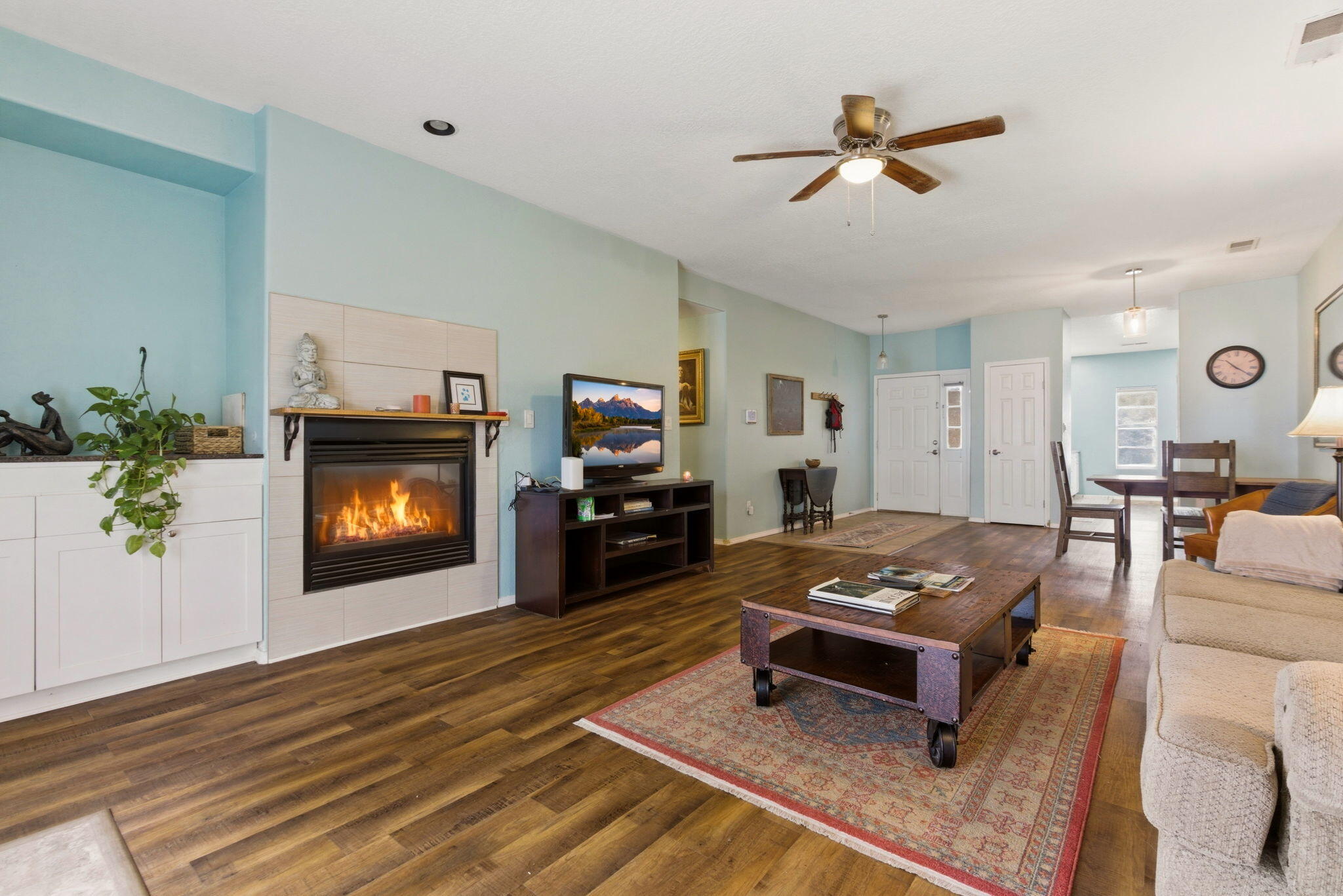 228 Hendren Lane NE