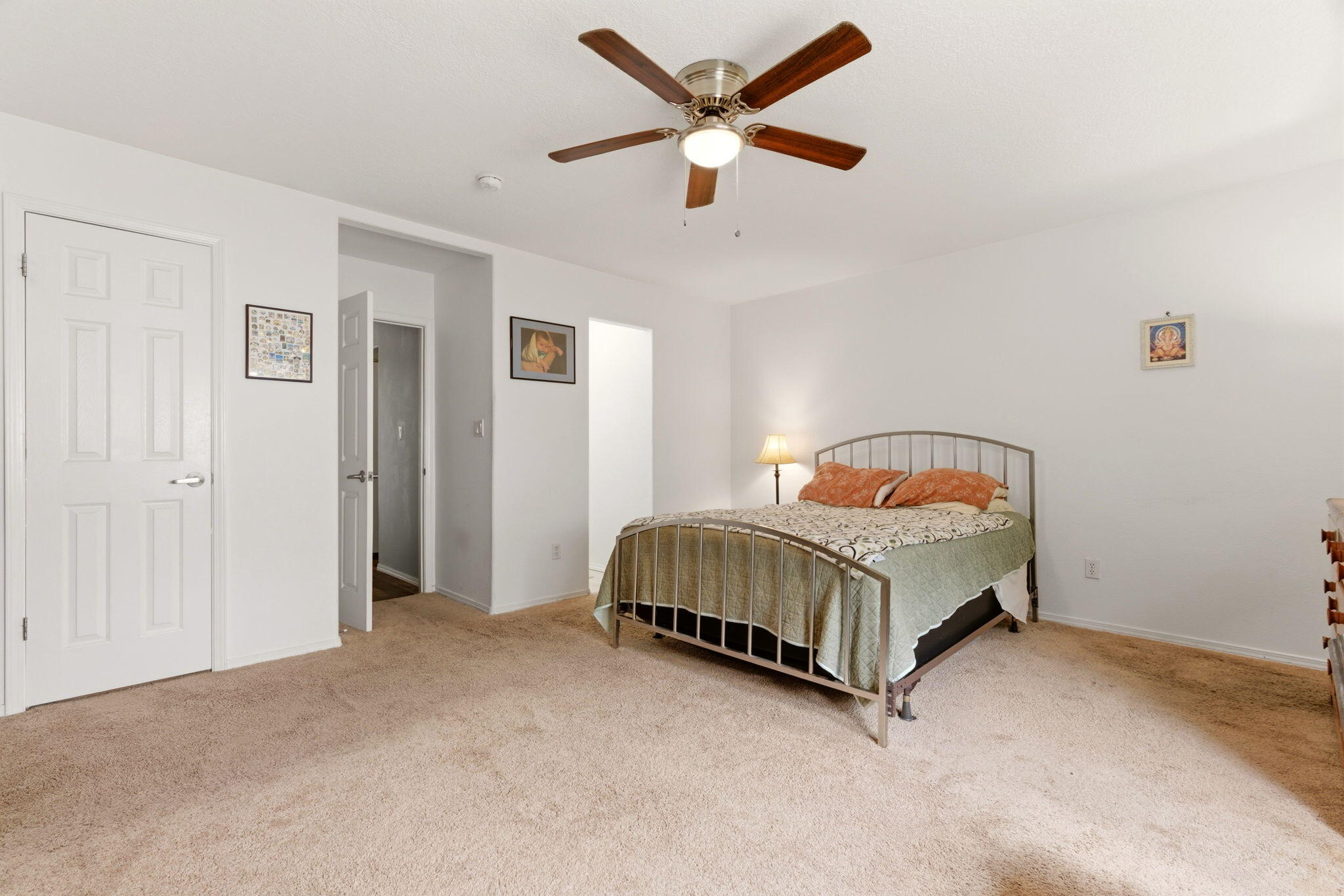 228 Hendren Lane NE