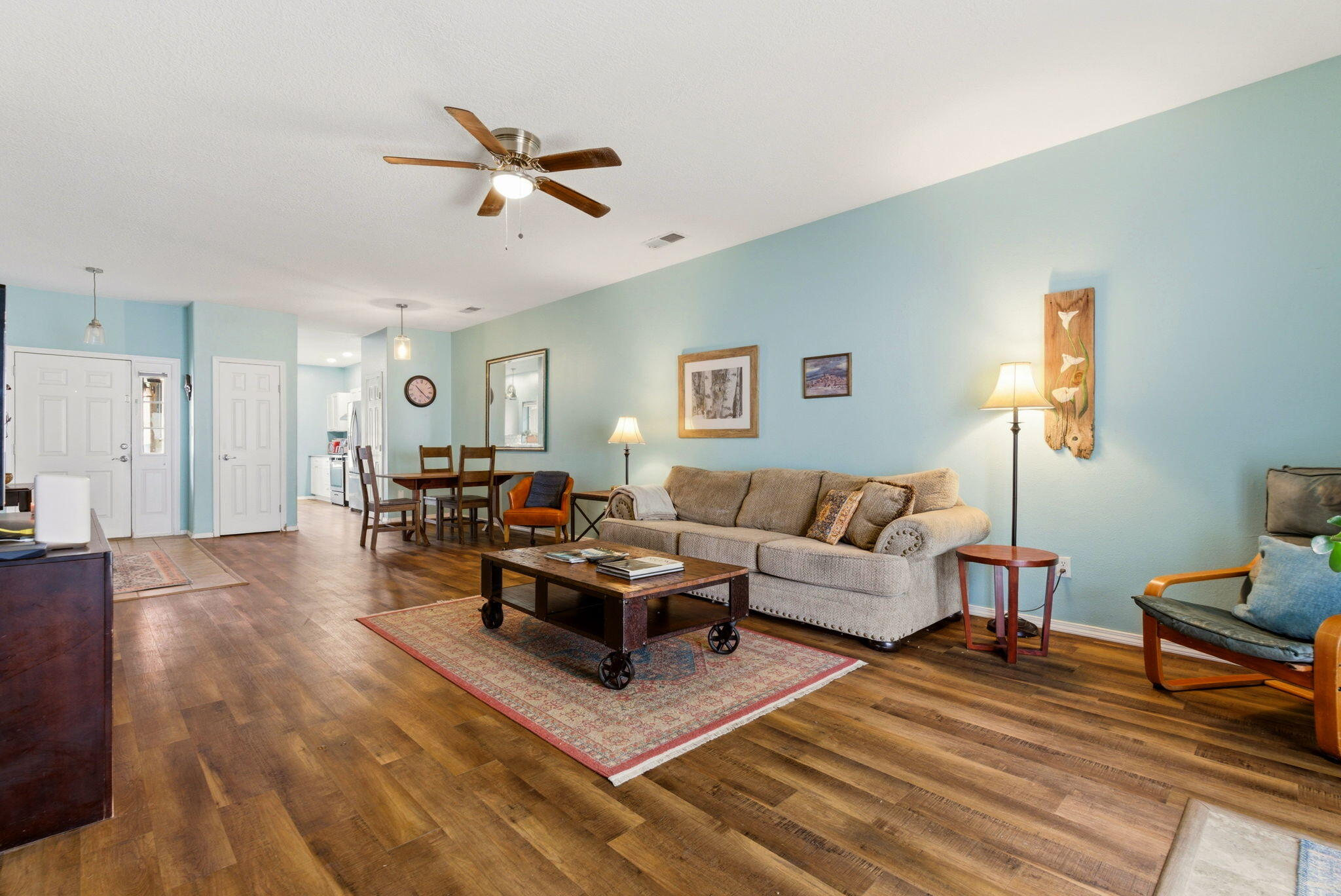 228 Hendren Lane NE