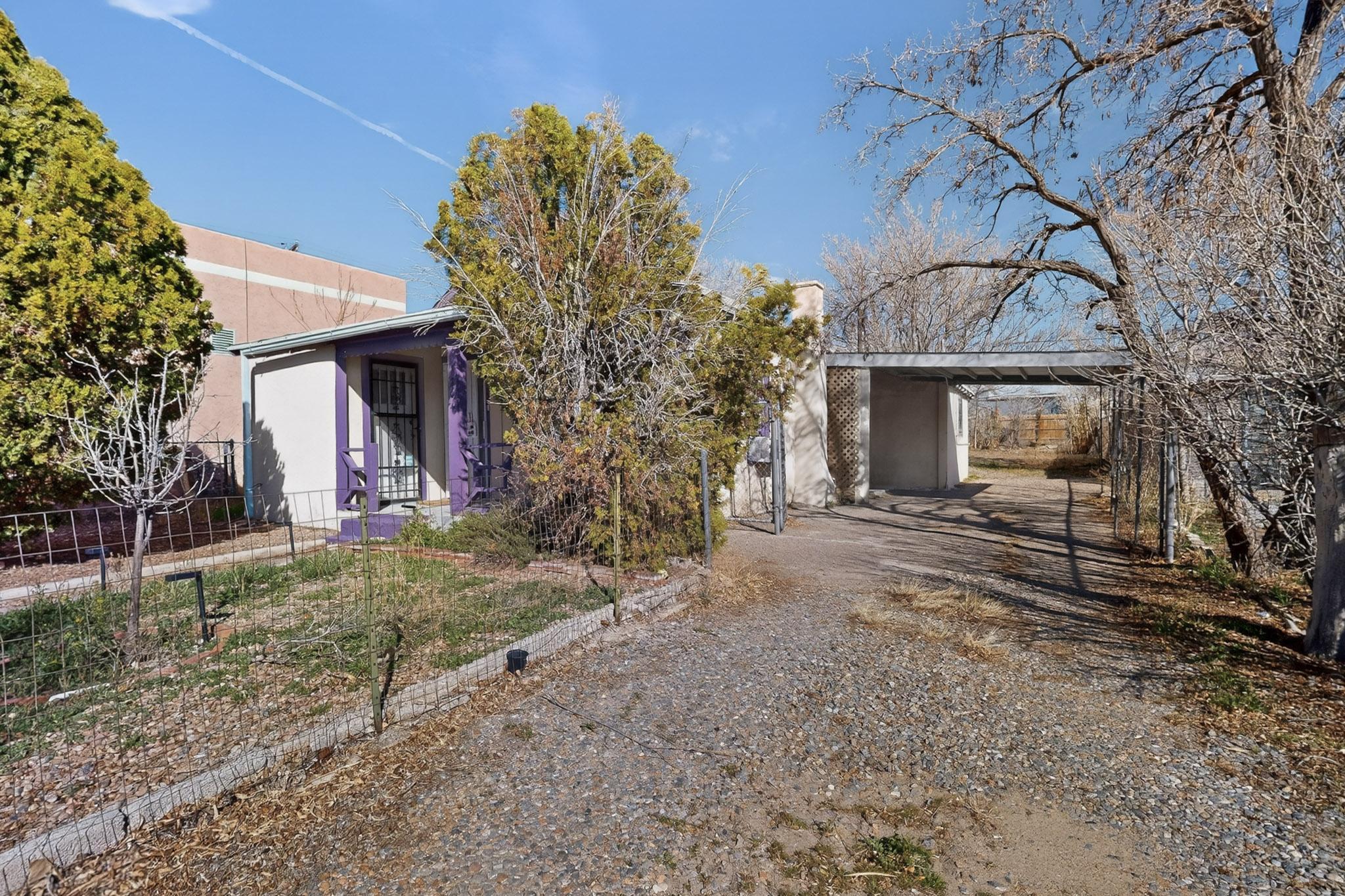 1204 Edith Boulevard SE