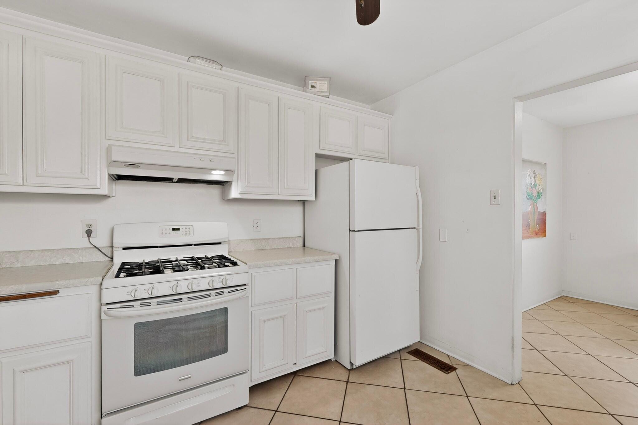 703 Solar Road NW
