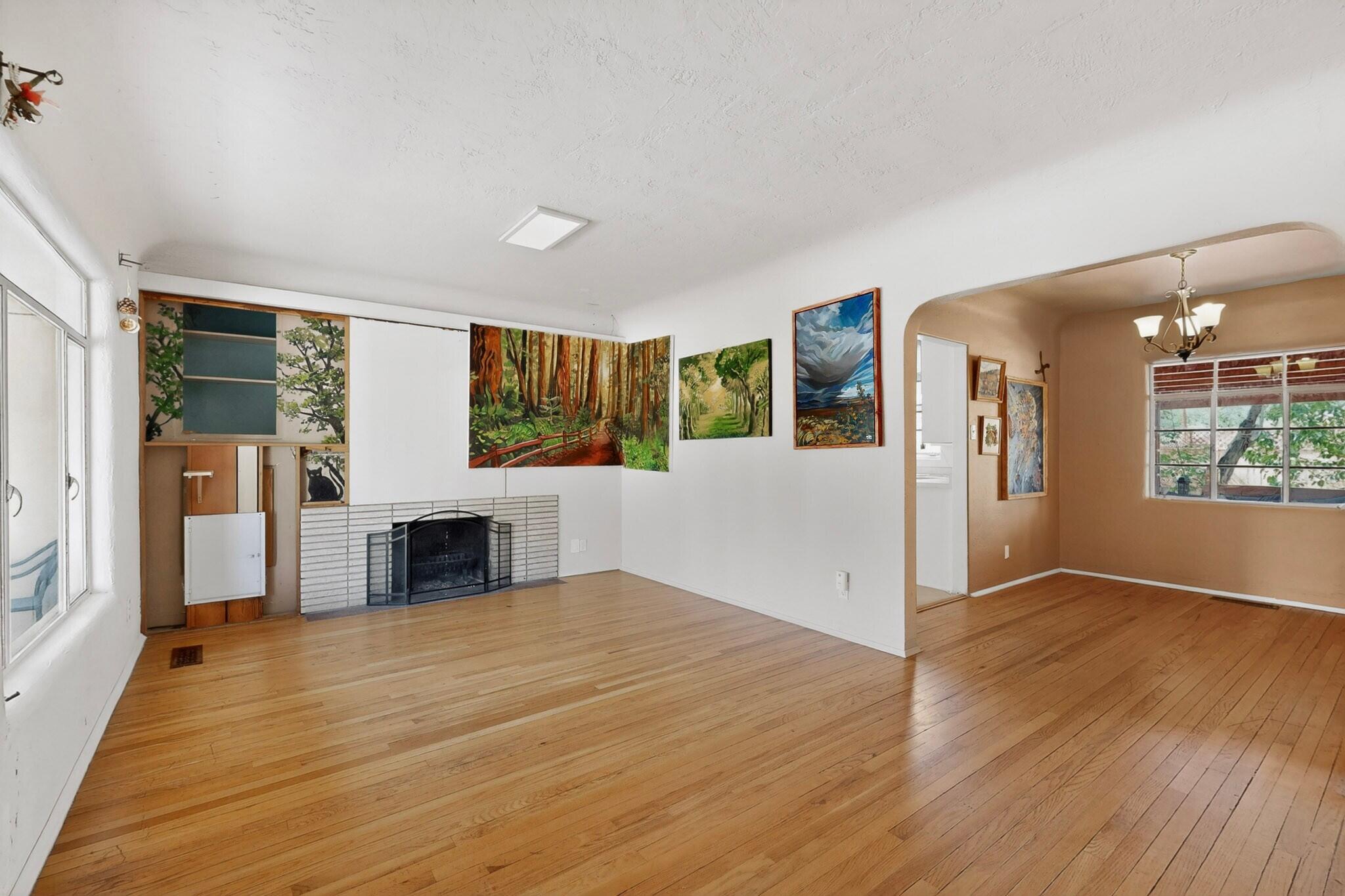 703 Solar Road NW