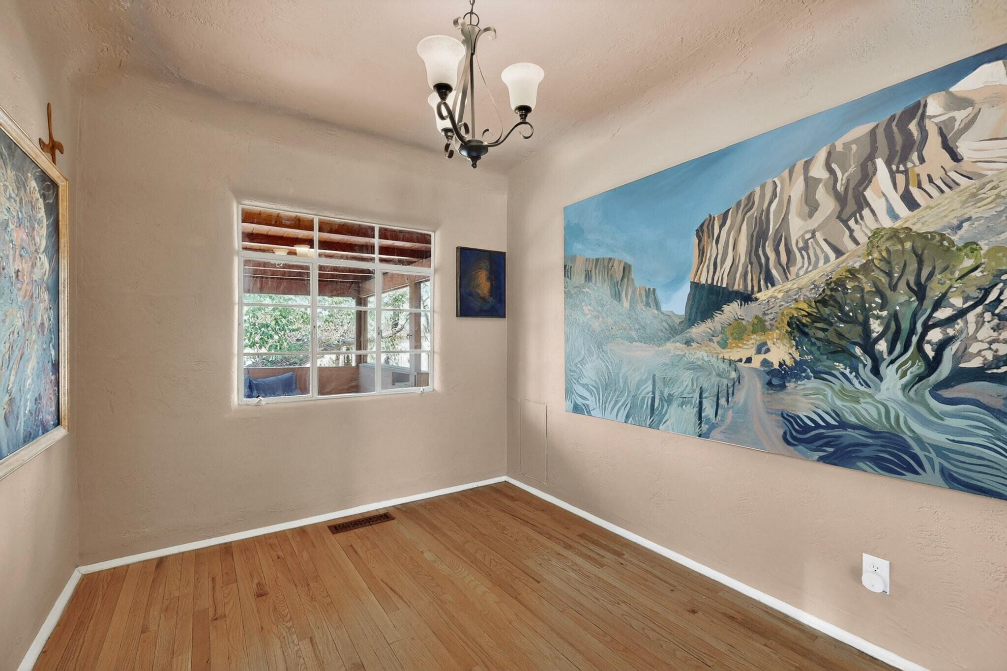 703 Solar Road NW