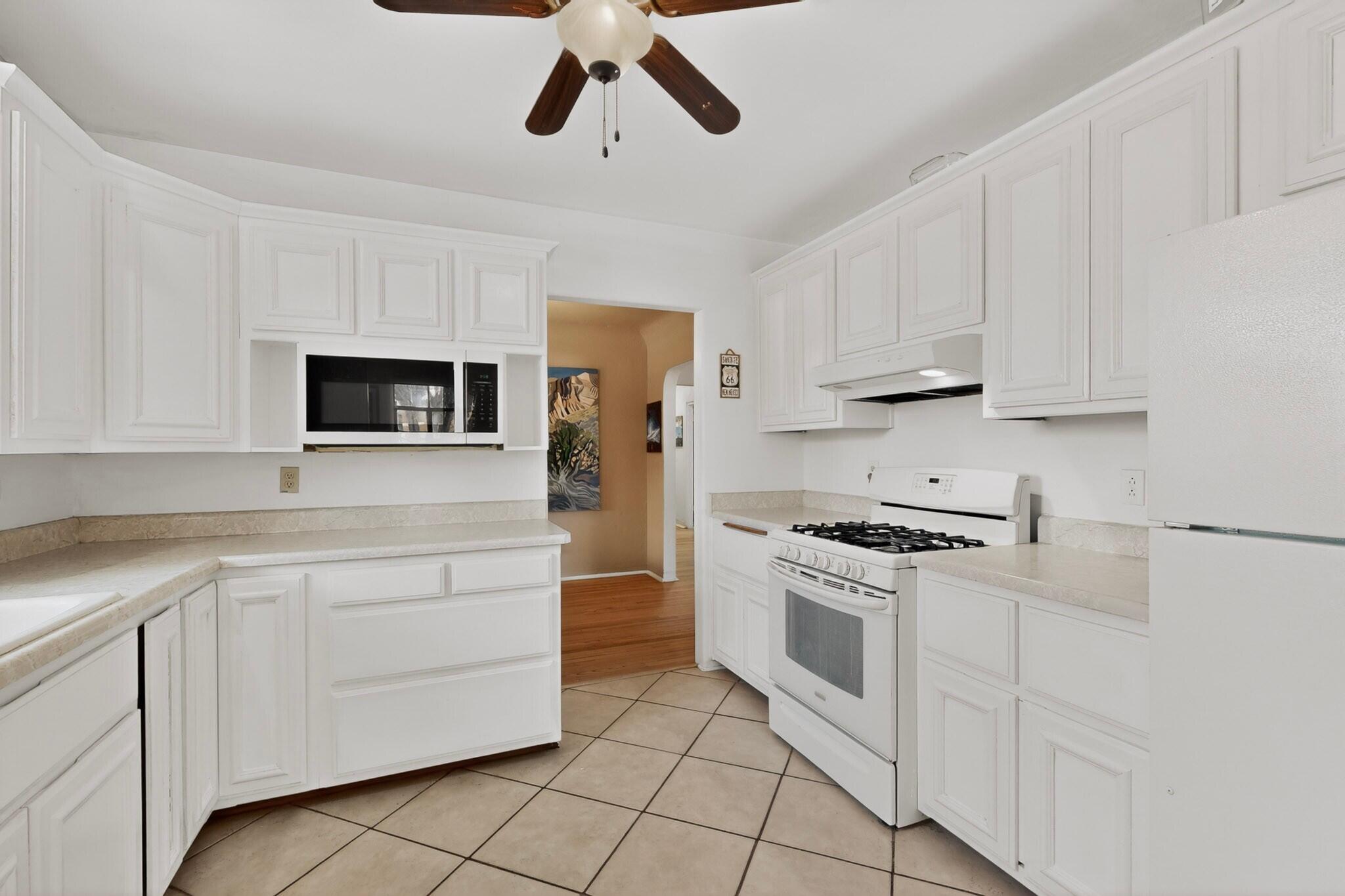 703 Solar Road NW